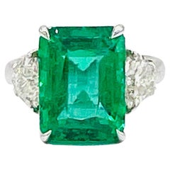 Emerald and GIA Heart Shape Three Stone Cocktail Ring in 18K White Gold