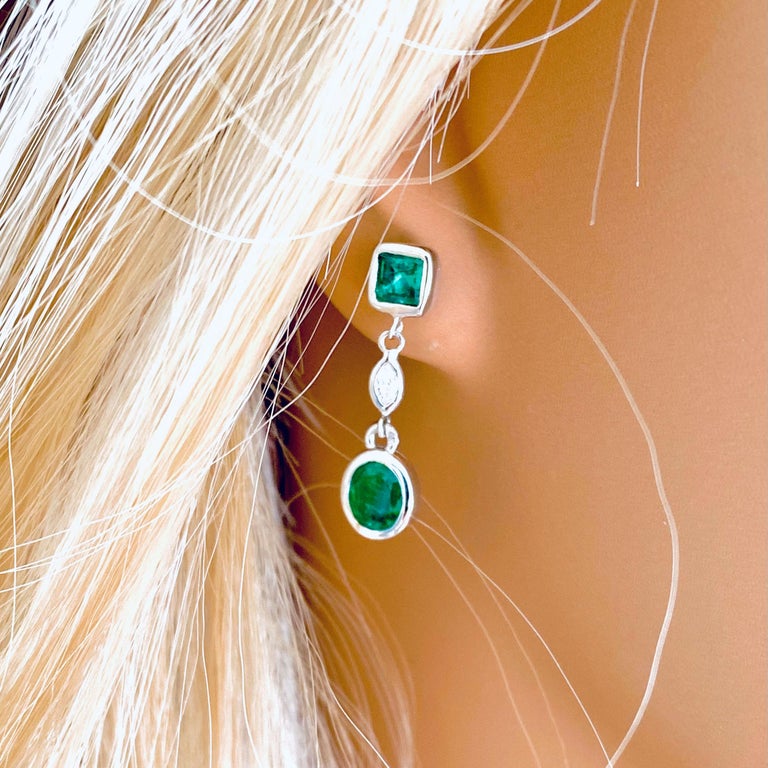 Contemporary Emerald and Marquise Diamond White Gold Dangle Earrings  For Sale