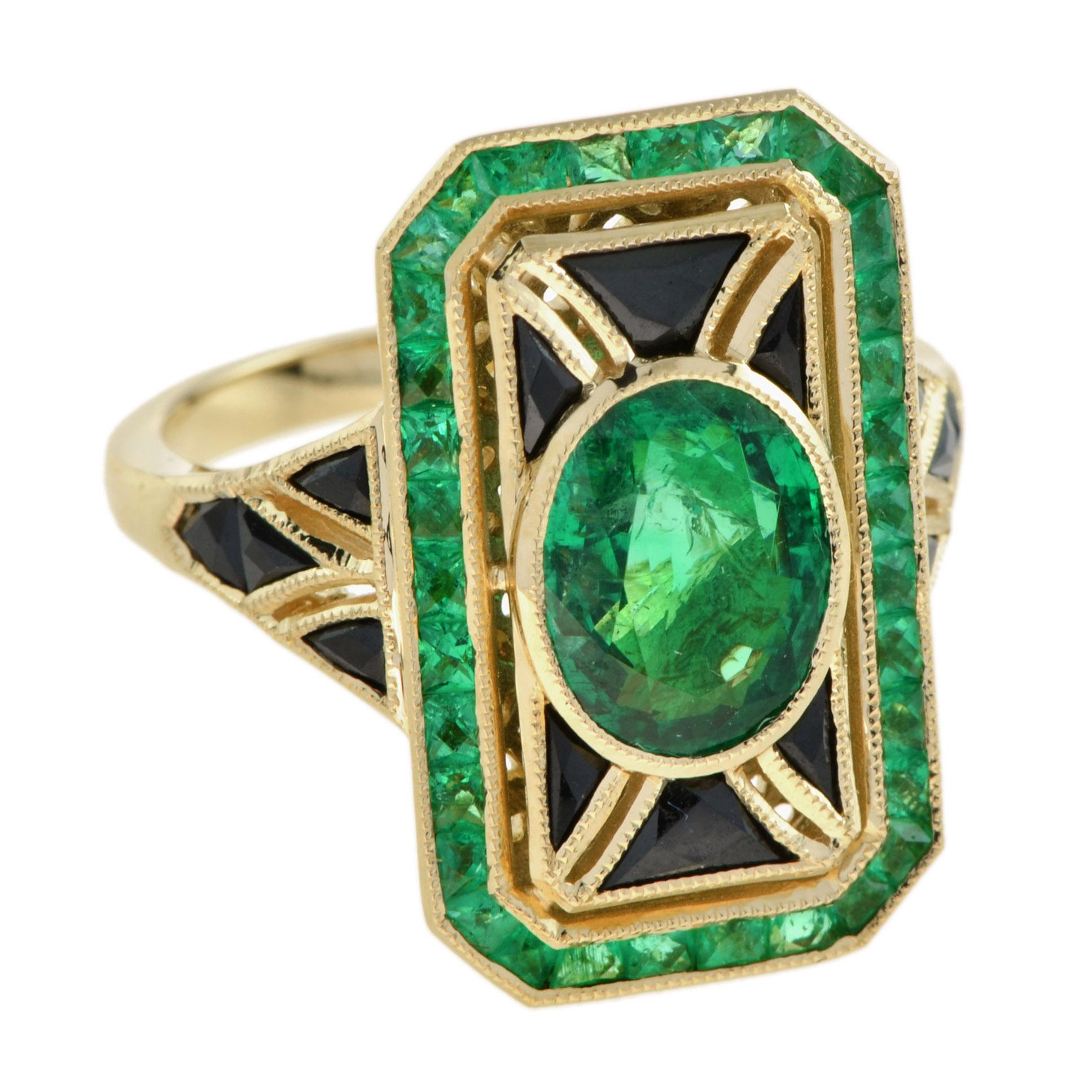 Emerald and Onyx Art Deco Style Ring in 18k Yellow Gold In New Condition In Bangkok, TH