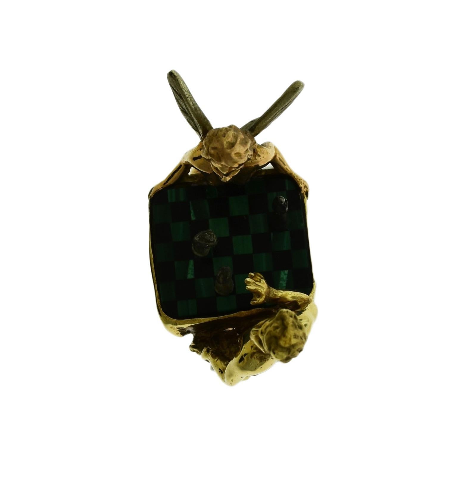 Emerald and Onyx Fairy Chess in Yellow and Rose Gold Cocktail Ring In Good Condition In Miami, FL