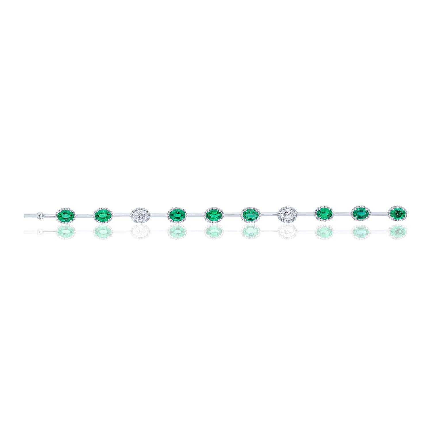 Oval Cut Emerald and Oval Diamond Bracelet For Sale