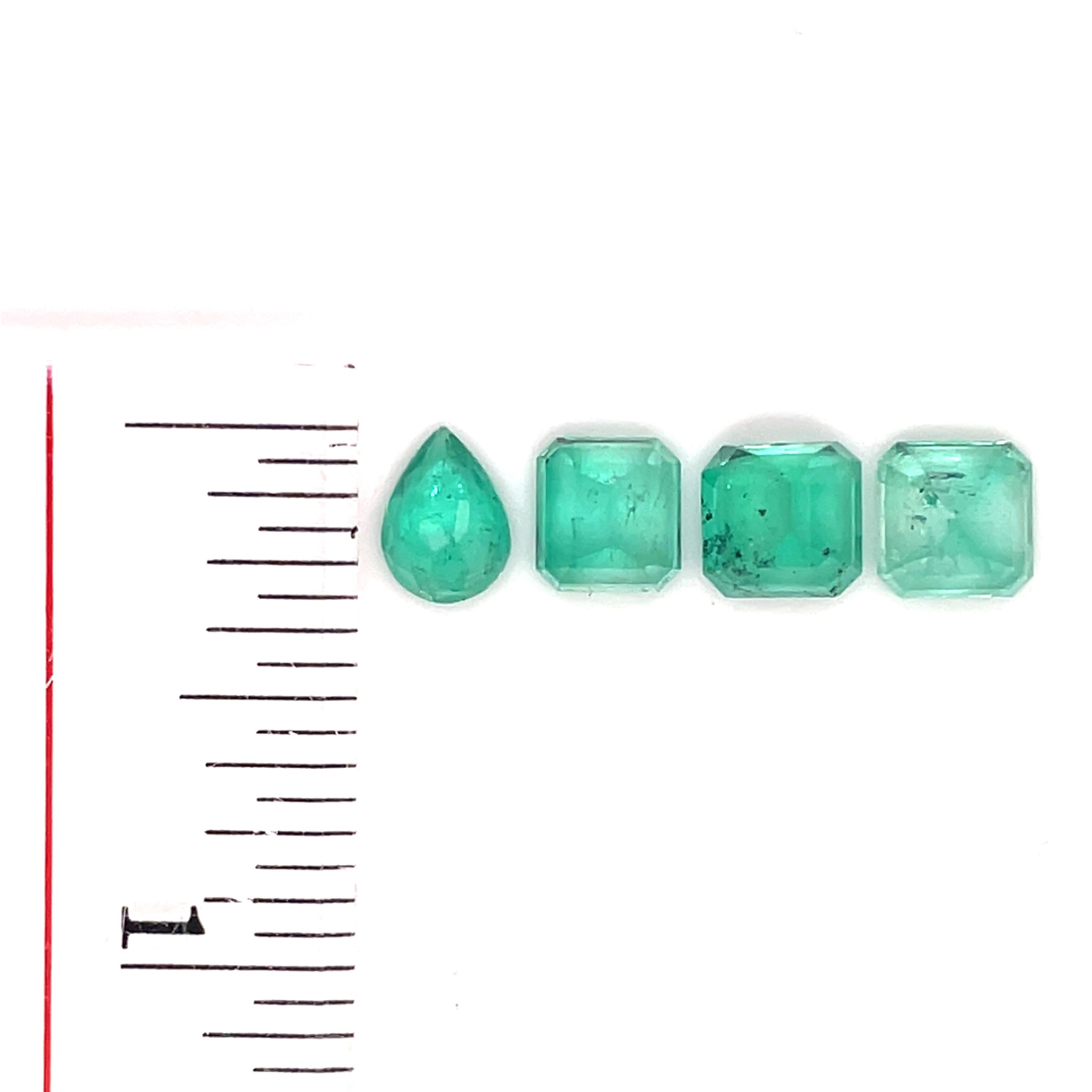 Emerald and Pear-Shaped Emeralds Cts 7.14 For Sale 4