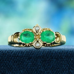 Emerald and Pearl Vintage Style  Ring in Solid 9K Yellow Gold
