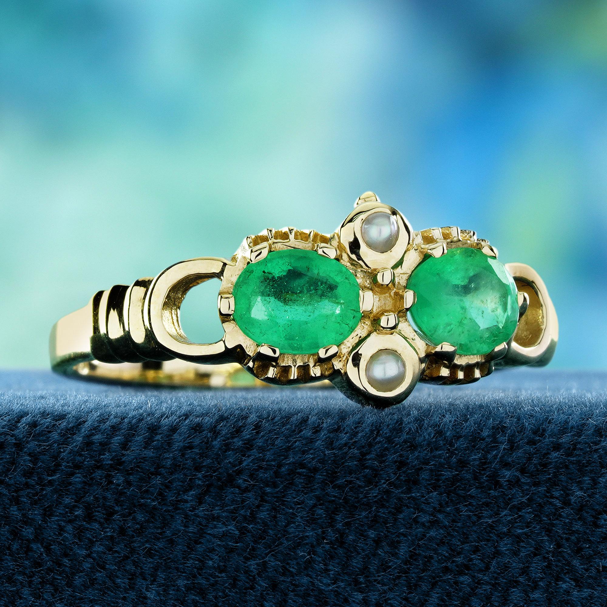 Smaragd und Perle Vintage-Stil im Vintage-Stil  Ring aus massivem 9K Gelbgold (Edwardian) im Angebot