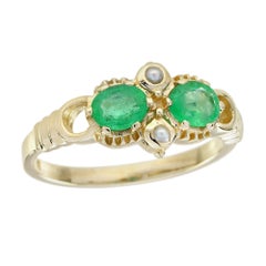 Emerald and Pearl Vintage Style  Ring in Solid 9K Yellow Gold