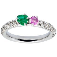 Emerald and Pink Sapphire on White Diamonds Pavé d
Avossa Ring