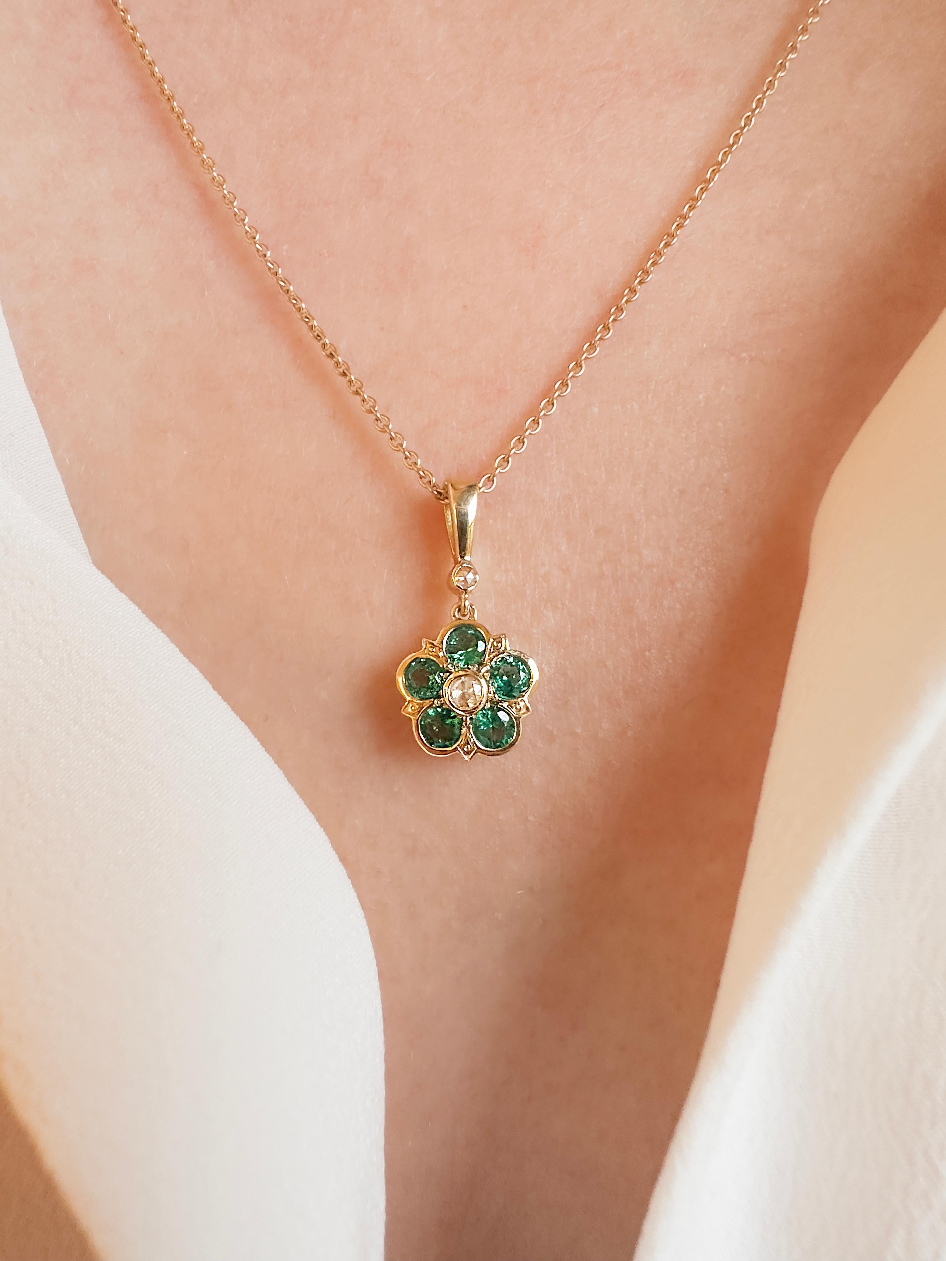 Tudor Emerald and Rose cut Diamond Rose Floral Yellow Gold Pendant Necklace For Sale