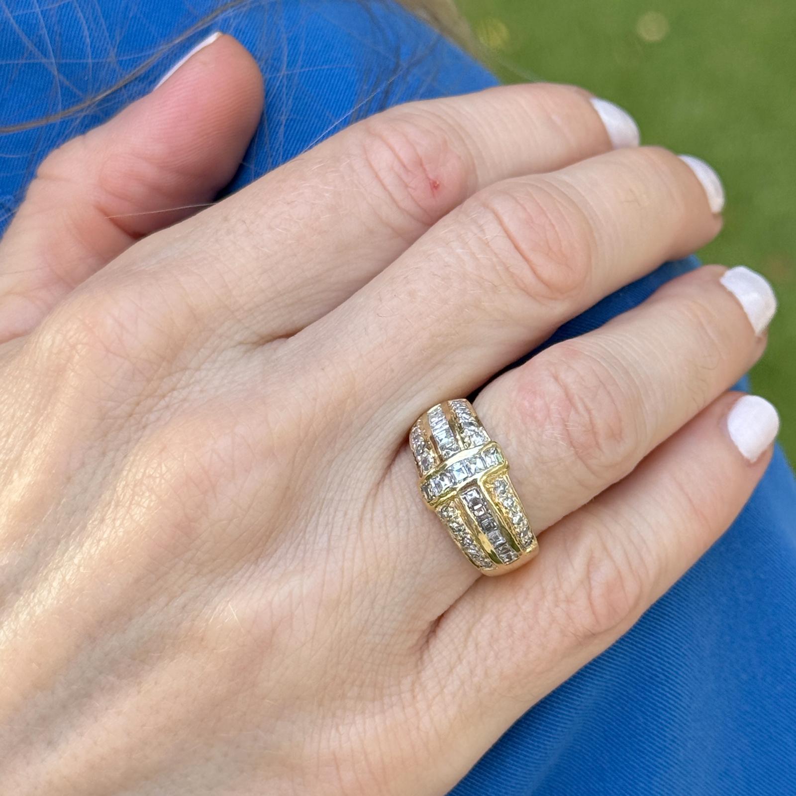 Esmeralda y diamante redondo talla brillante 18KYG Anillo de Aniversario de Boda Corte esmeralda