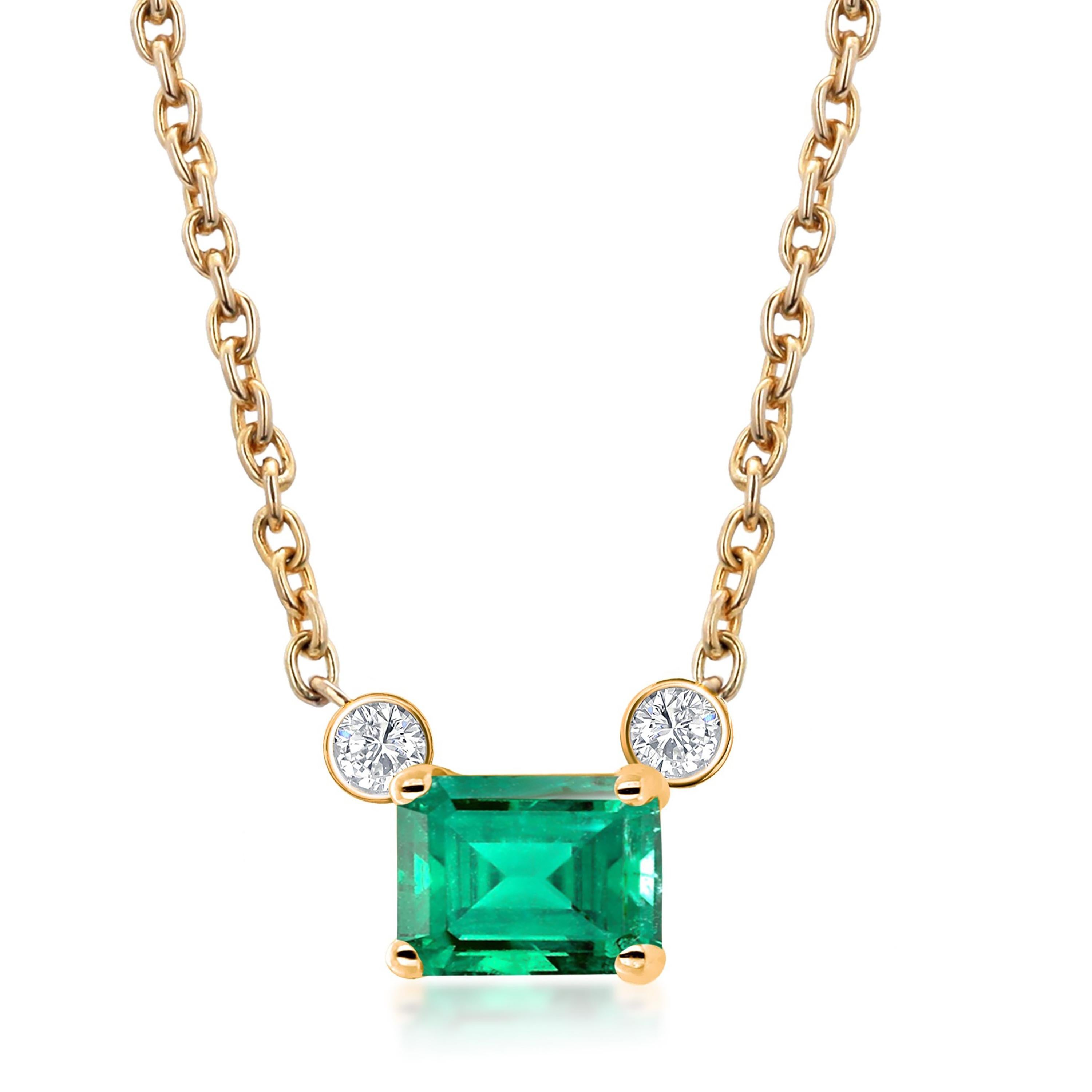 Women's or Men's Emerald and Round Diamond Yellow Gold Drop Pendant Necklace For Sale