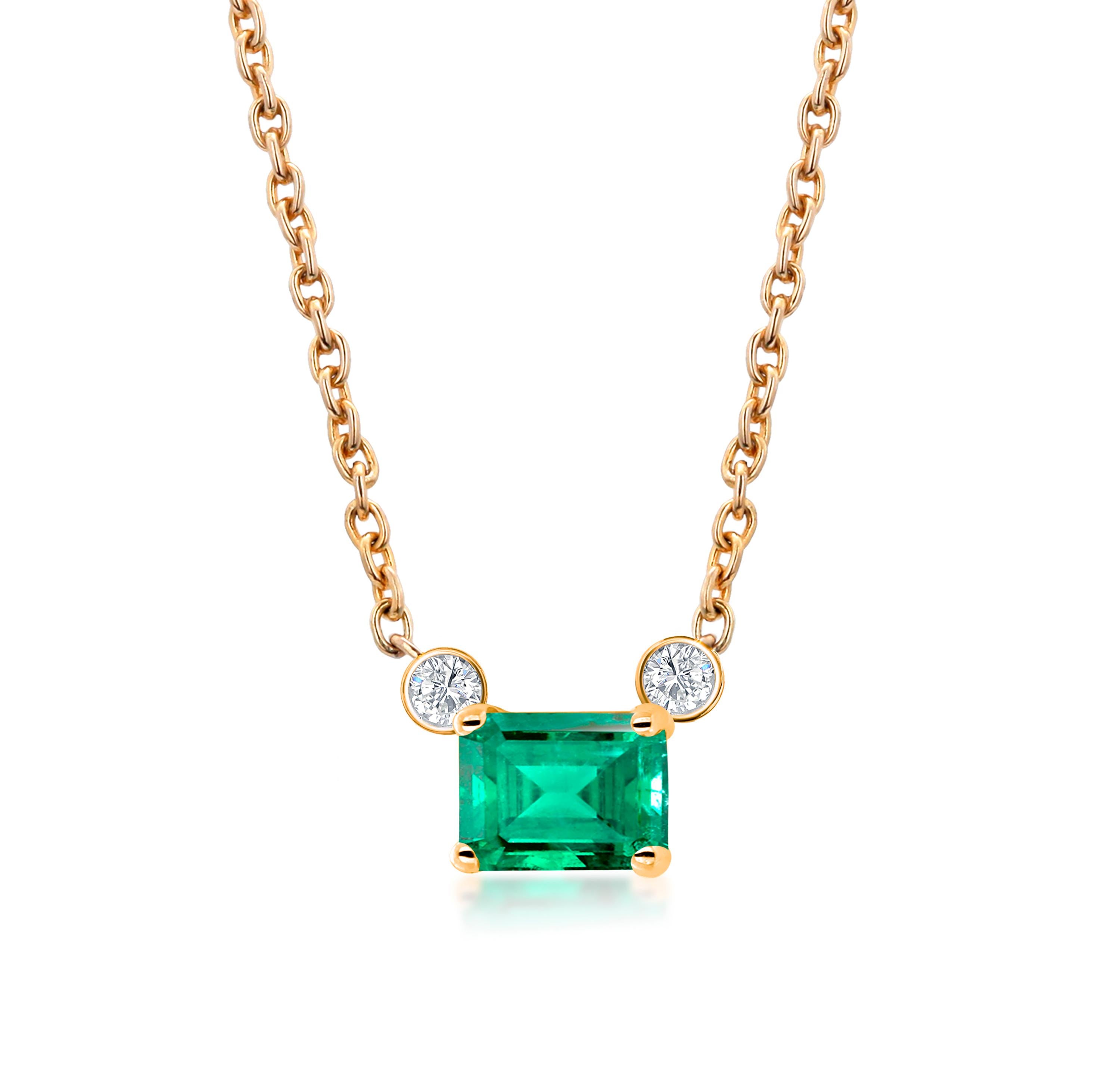Emerald and Round Diamond Yellow Gold Drop Pendant Necklace For Sale 3