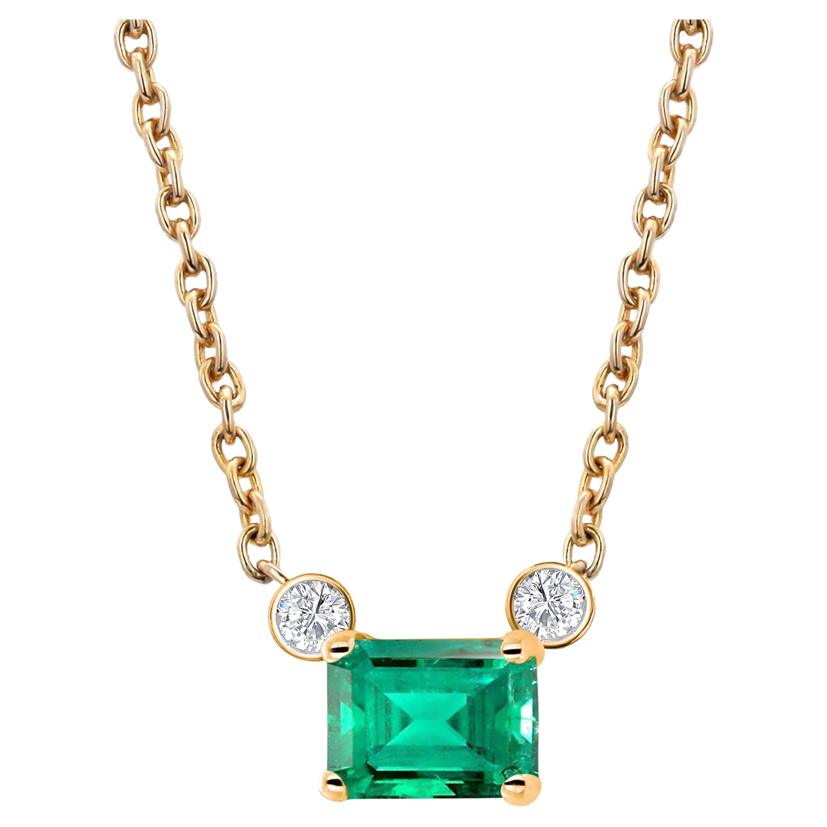 Emerald and Round Diamond Yellow Gold Drop Pendant Necklace For Sale