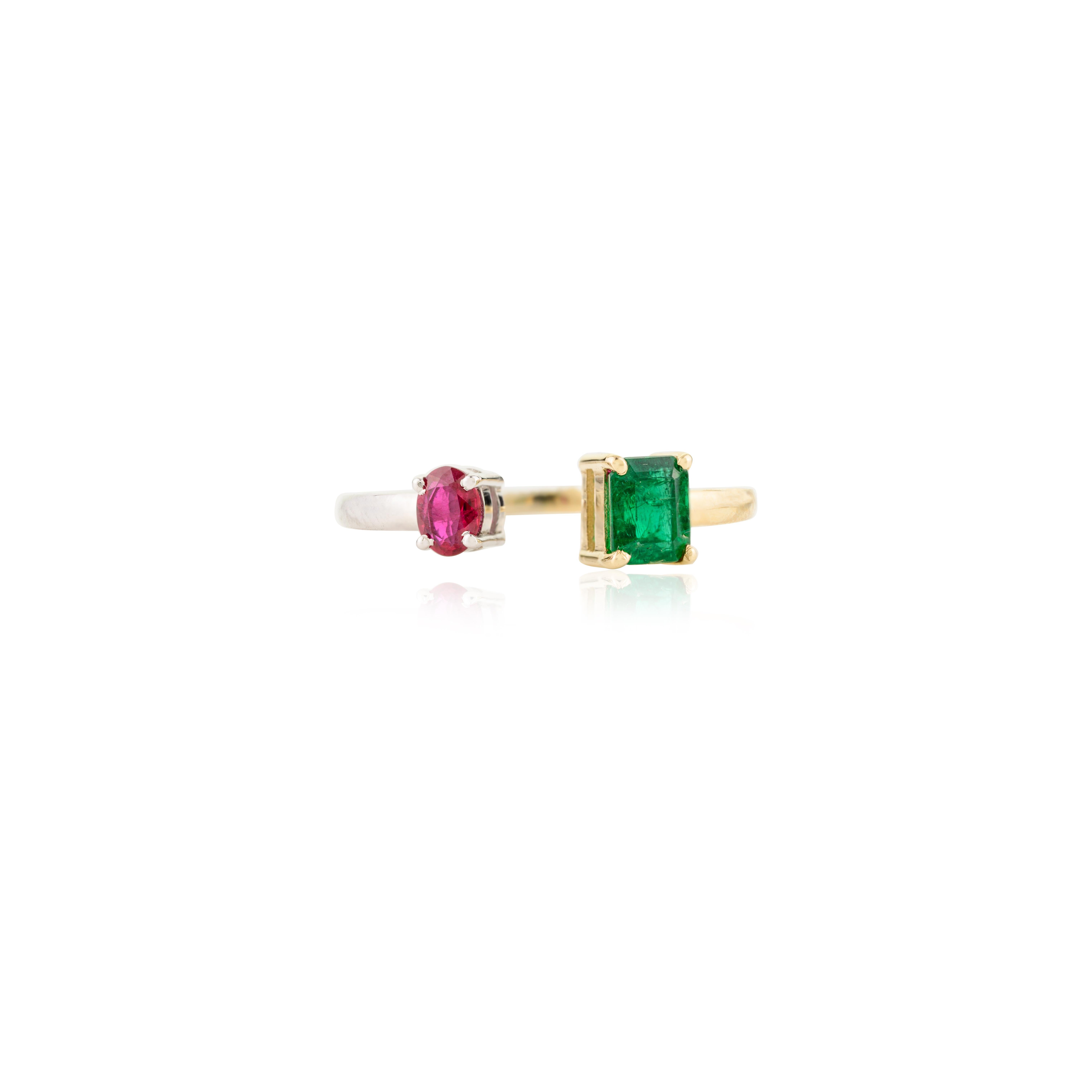 Im Angebot: Minimalistischer offener Ring mit Smaragd und Rubin mit zwei Steinen für sie aus 18 Karat massivem Gold () 8