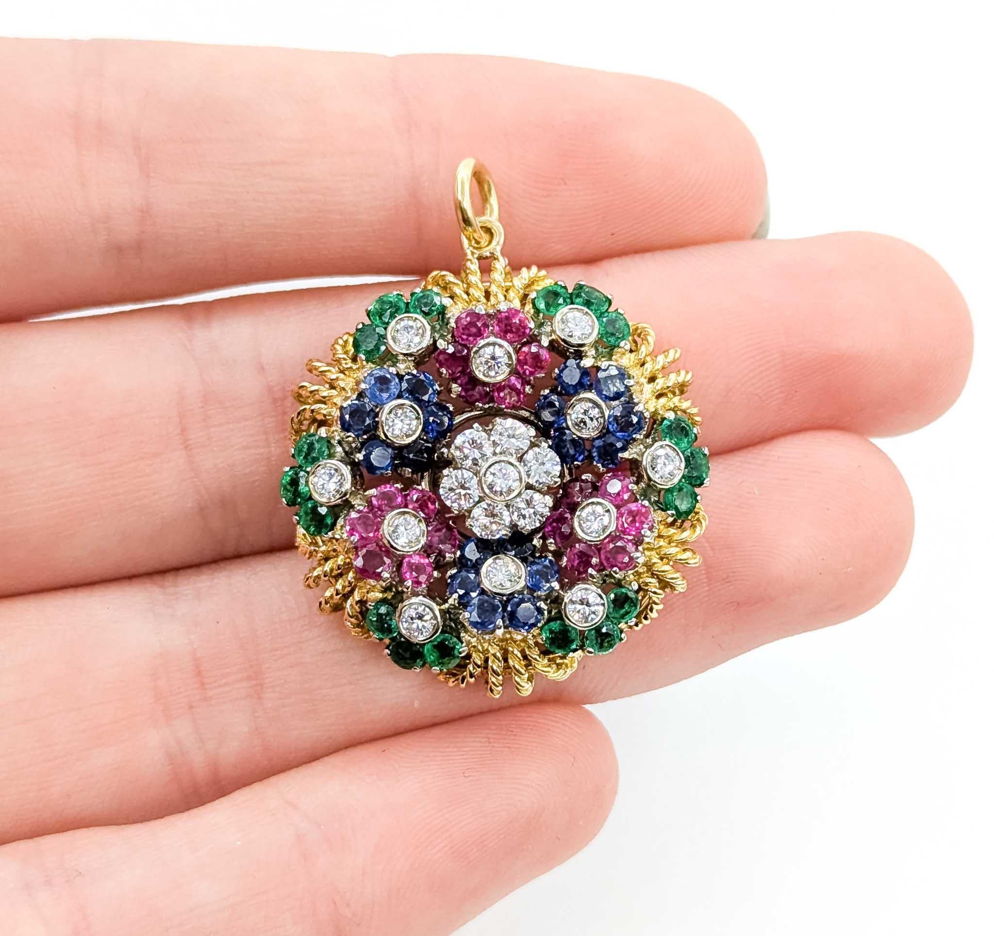 Round Cut Emerald and Ruby Pendant in 18k Yellow Gold For Sale
