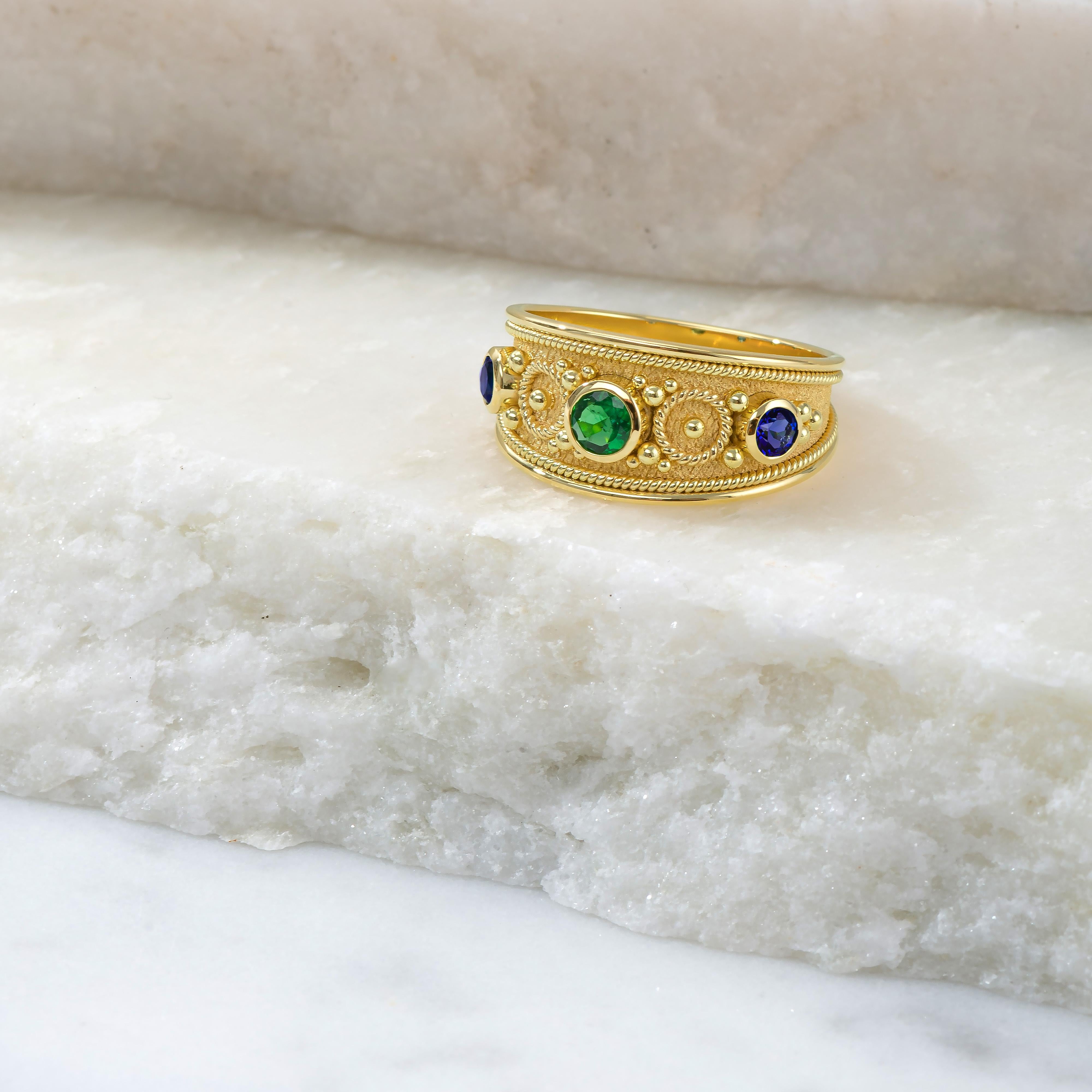 Emerald and Sapphires Byzantine Ring In New Condition For Sale In Athens, GR
