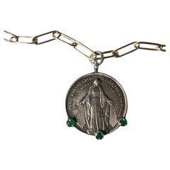 Collier Médaille Vierge Marie en Emeraude et Silver par J DAUPHIN, 28 Inches