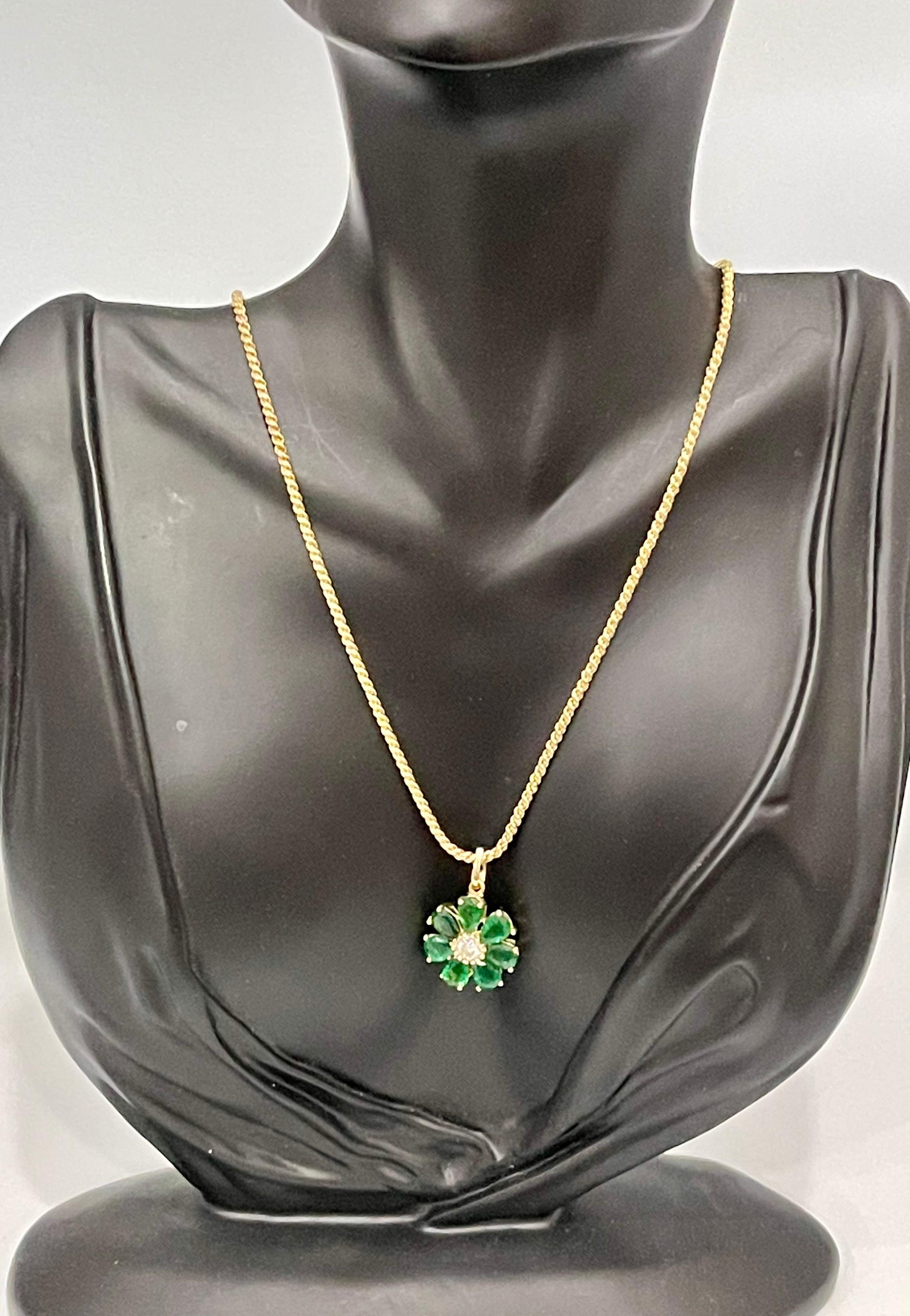 Emerald and Solitaire Diamonds Flower Pendant Necklace 14 Karat Yellow Gold For Sale 3