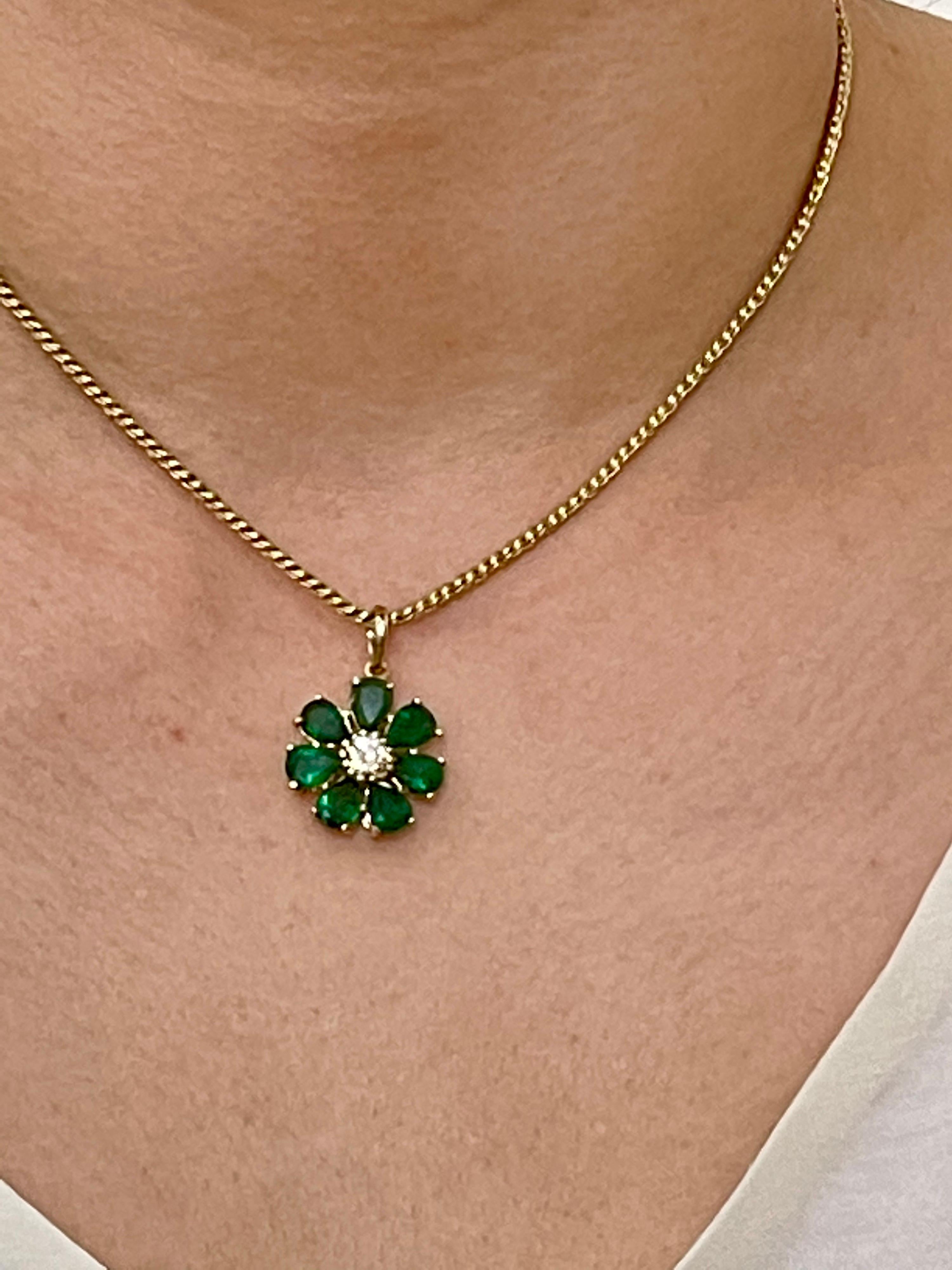 Emerald and Solitaire Diamonds Flower Pendant Necklace 14 Karat Yellow Gold In Excellent Condition For Sale In New York, NY