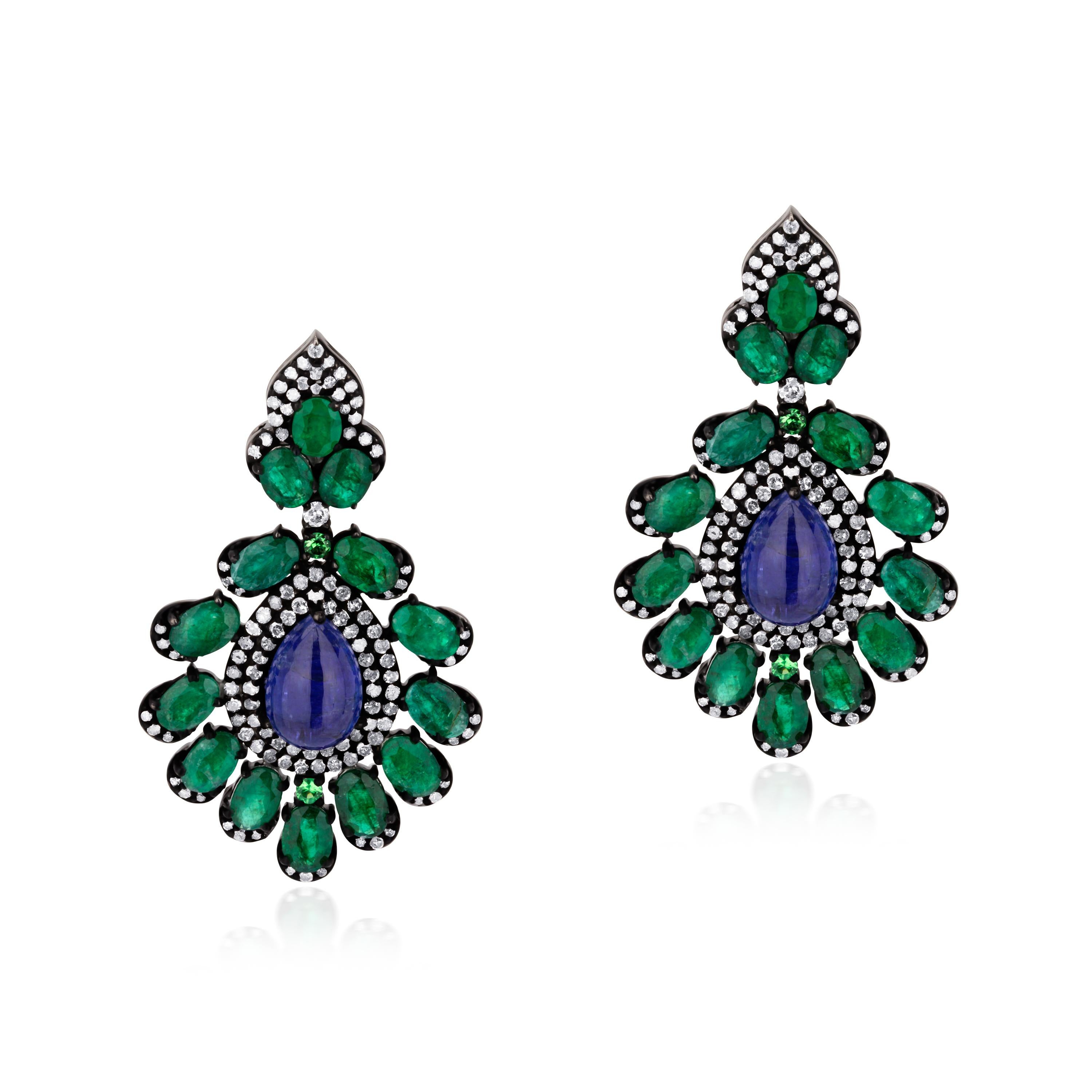 Emerald and Tanzanite Victorian Earrings with Diamond In New Condition For Sale In New York, NY