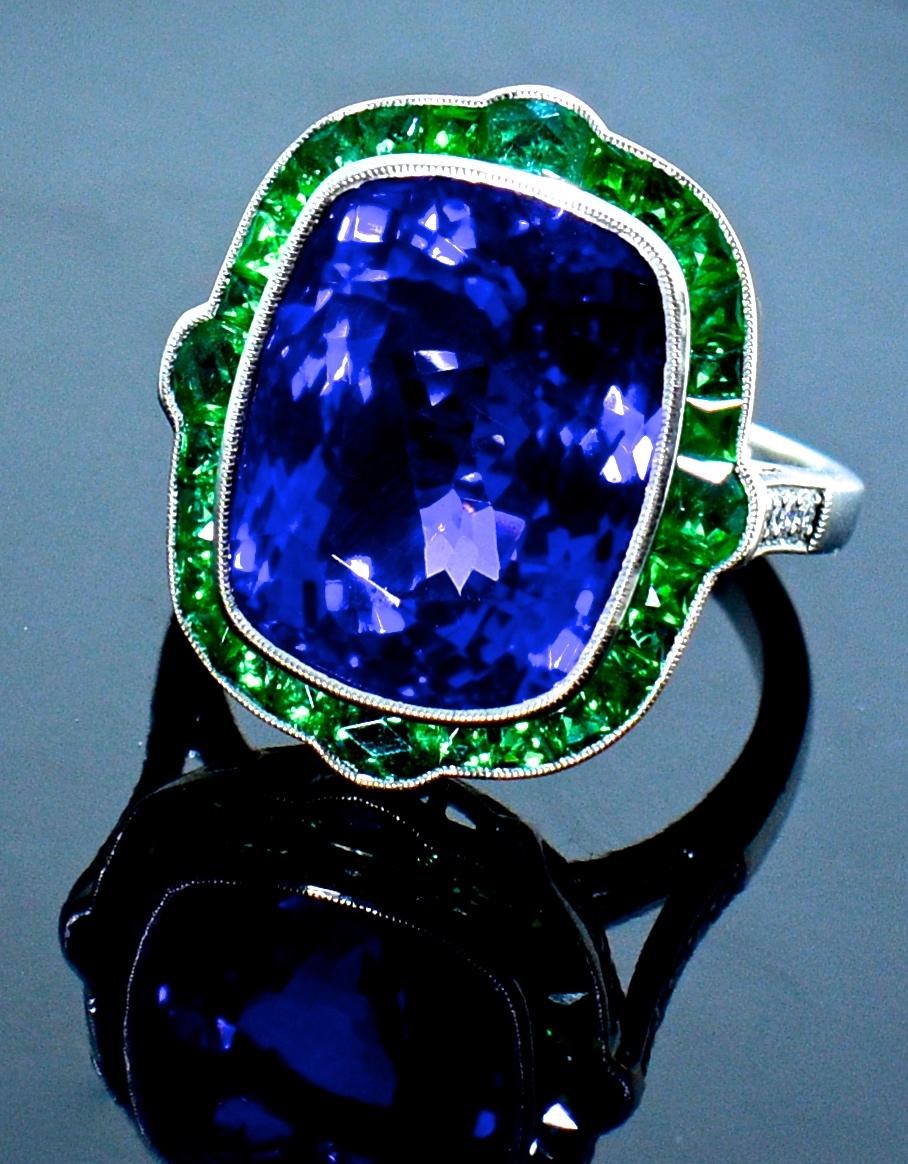 Very Fine Tanzanite and Emerald Platinum Ring 1