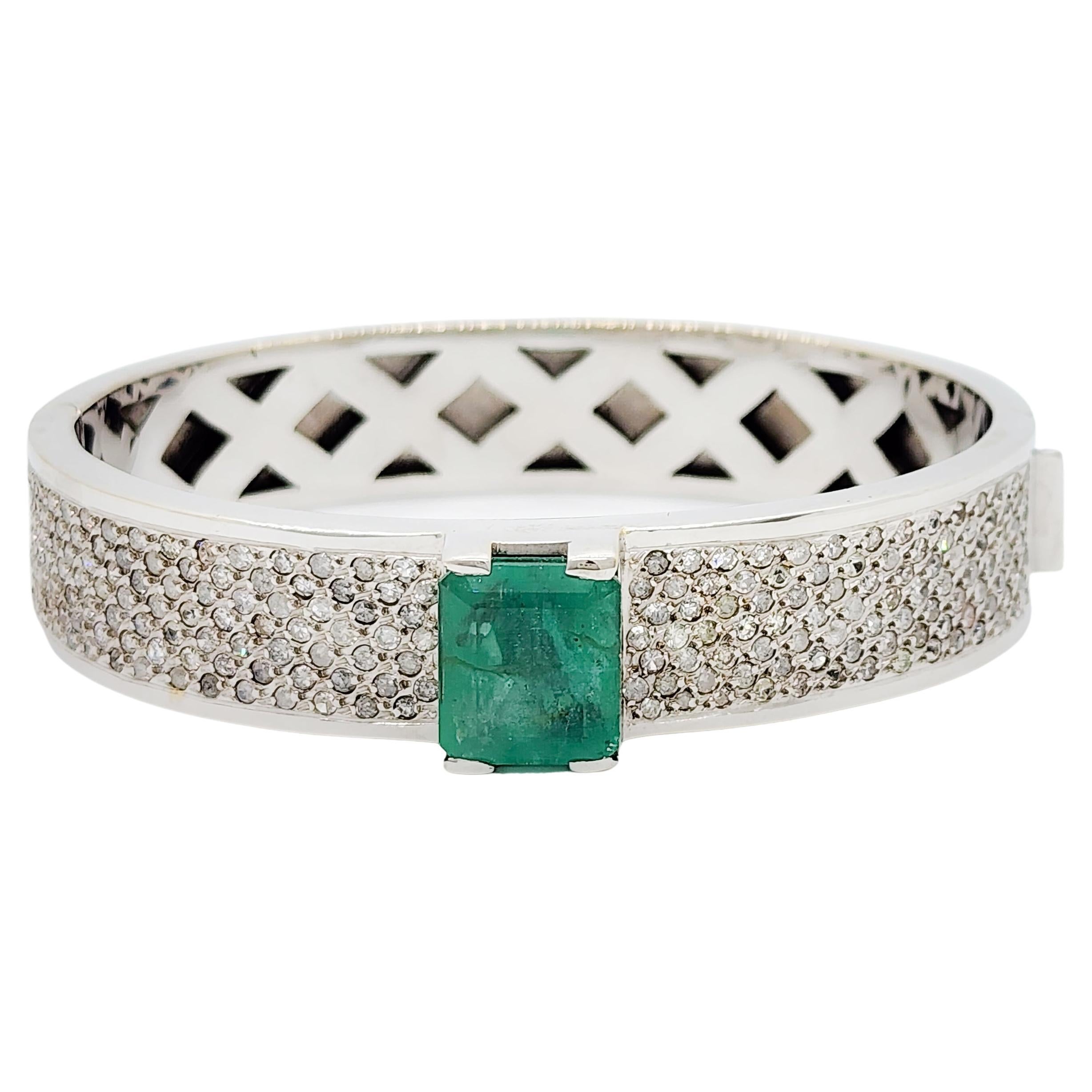 Emerald and White Diamond Bangle in 18k