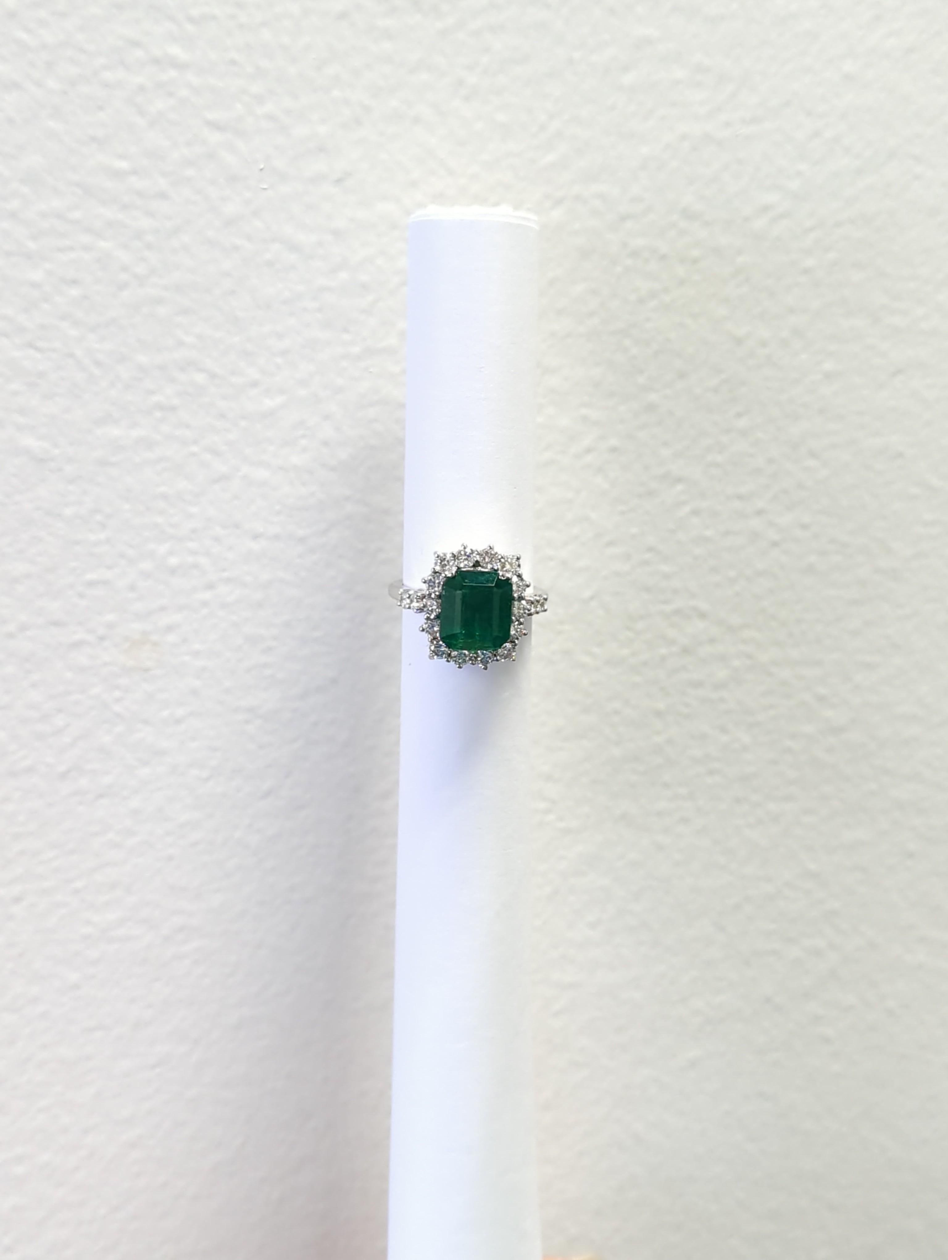 Women's or Men's Emerald and White Diamond Cocktail Ring in 18K White Gold For Sale