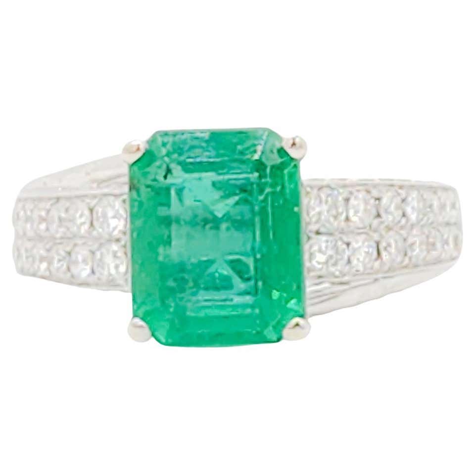 Aquamarine Emerald Cut Cocktail Ring in 18k White Gold For Sale at 1stDibs