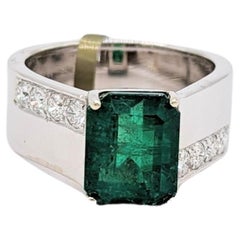 Emerald and White Diamond Ring in 14K White Gold