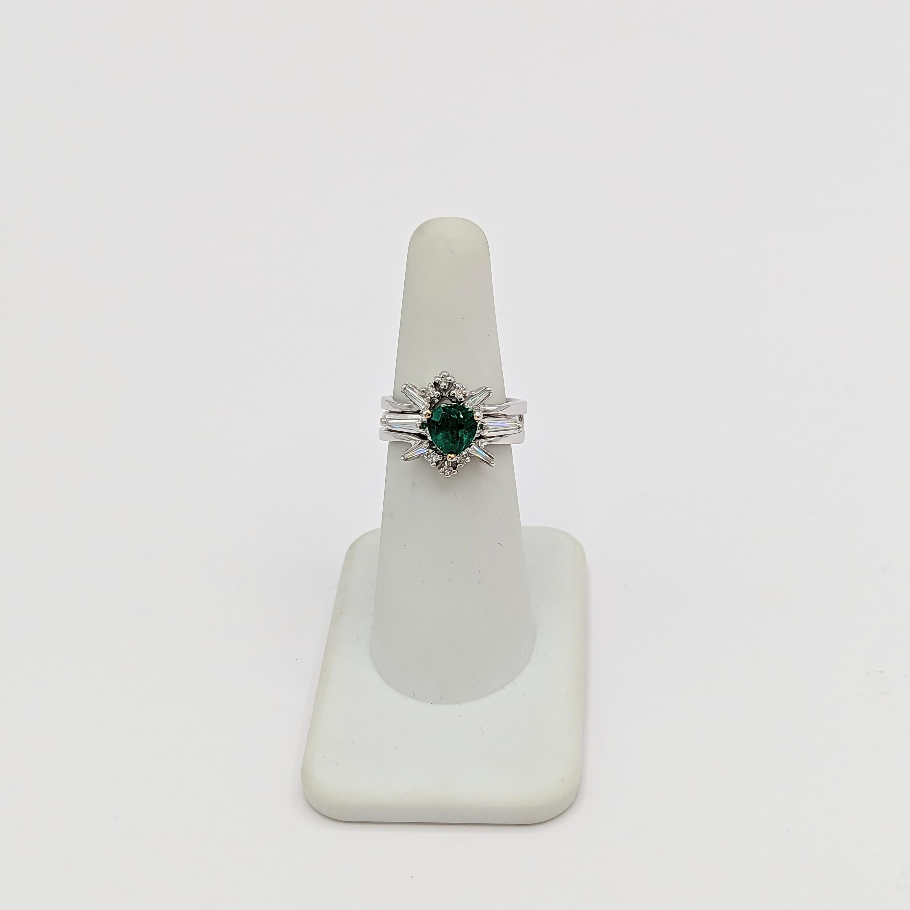 Emerald and White Diamond Ring in 14K White Gold & Platinum For Sale 4