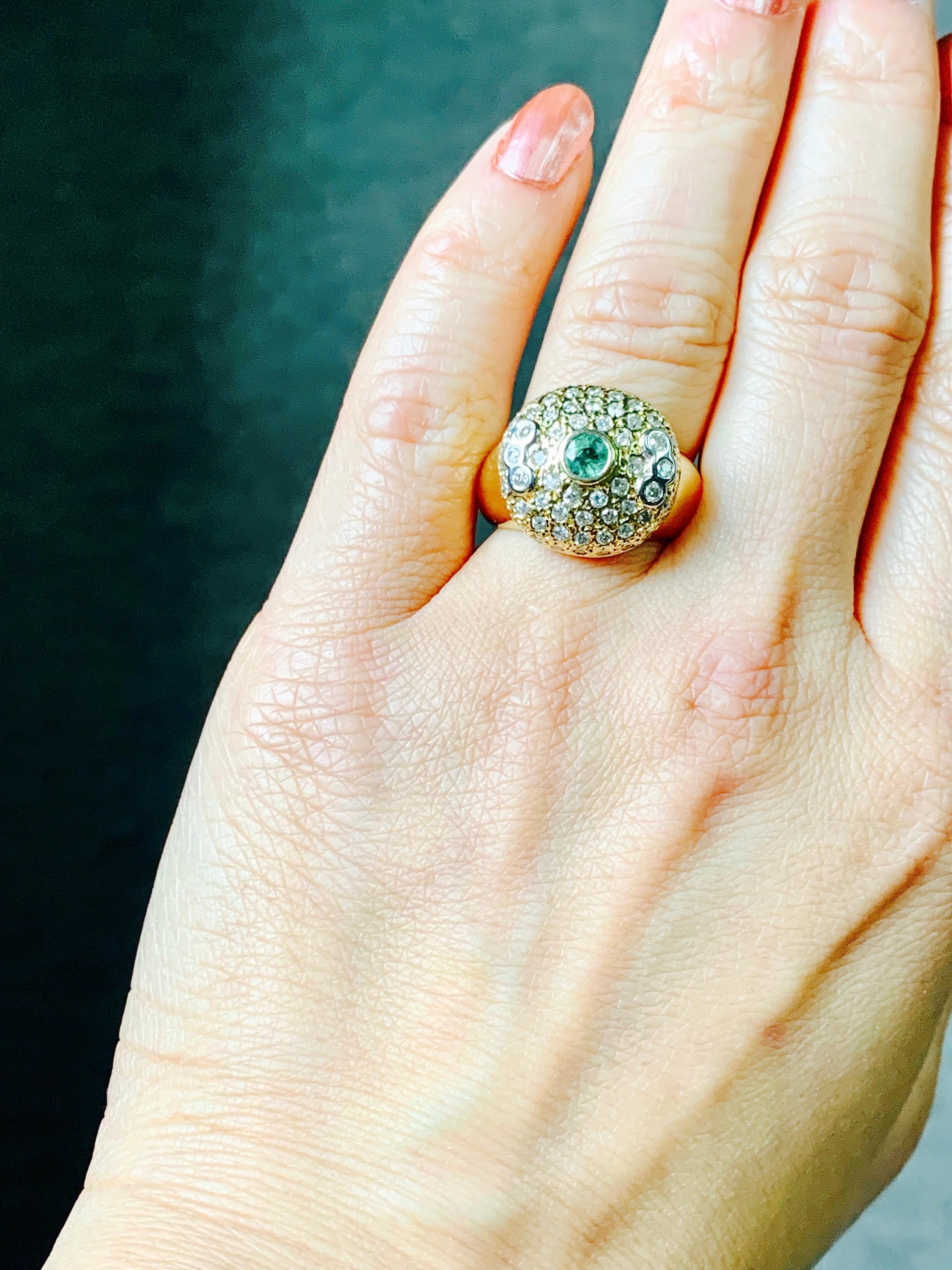 Women's or Men's Emerald and White Diamond Ring in Yellow Gold For Sale