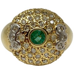 Emerald and White Diamond Ring in Yellow Gold