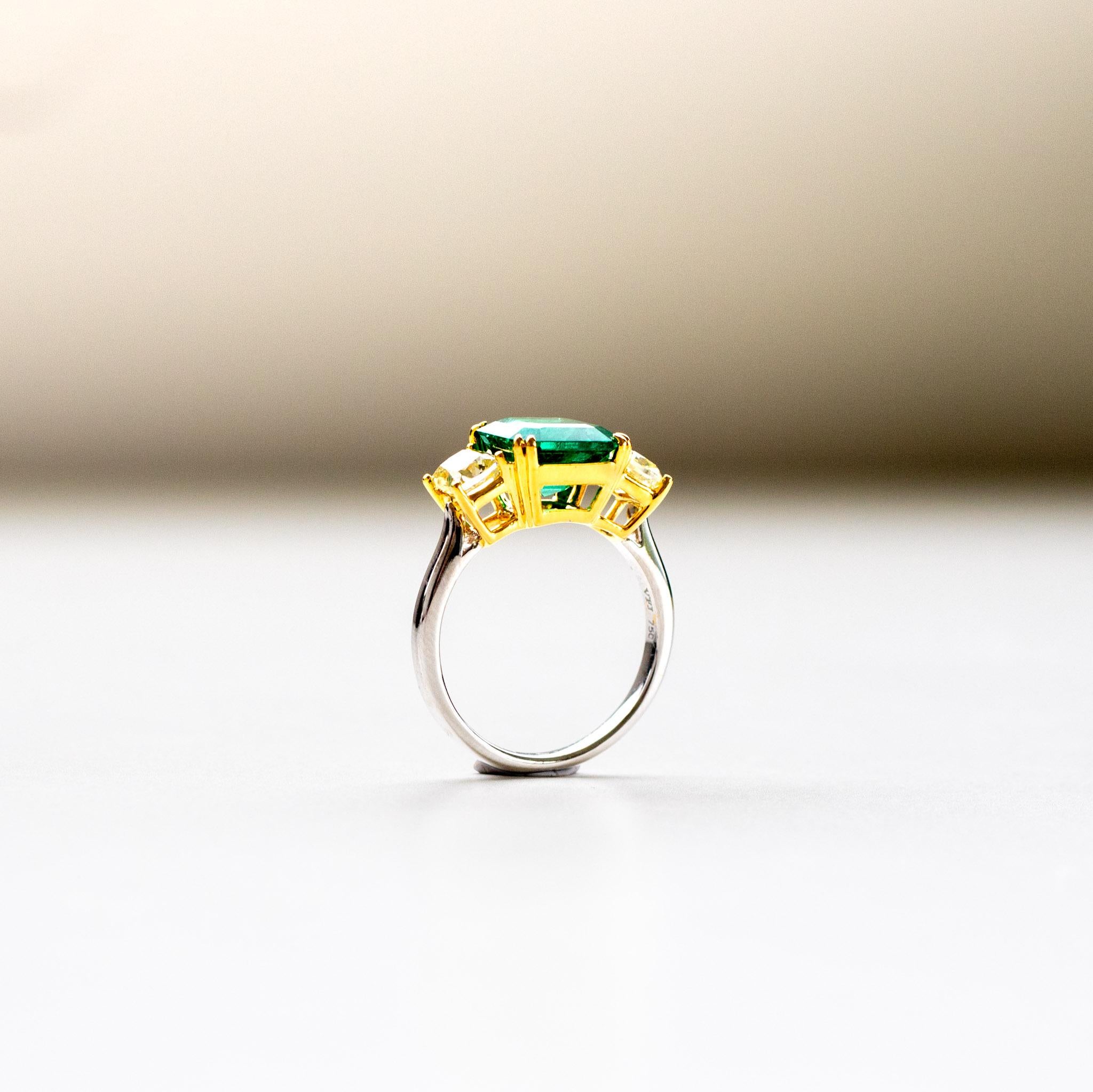 For Sale:  Emerald and Yellow Diamond Ring 6