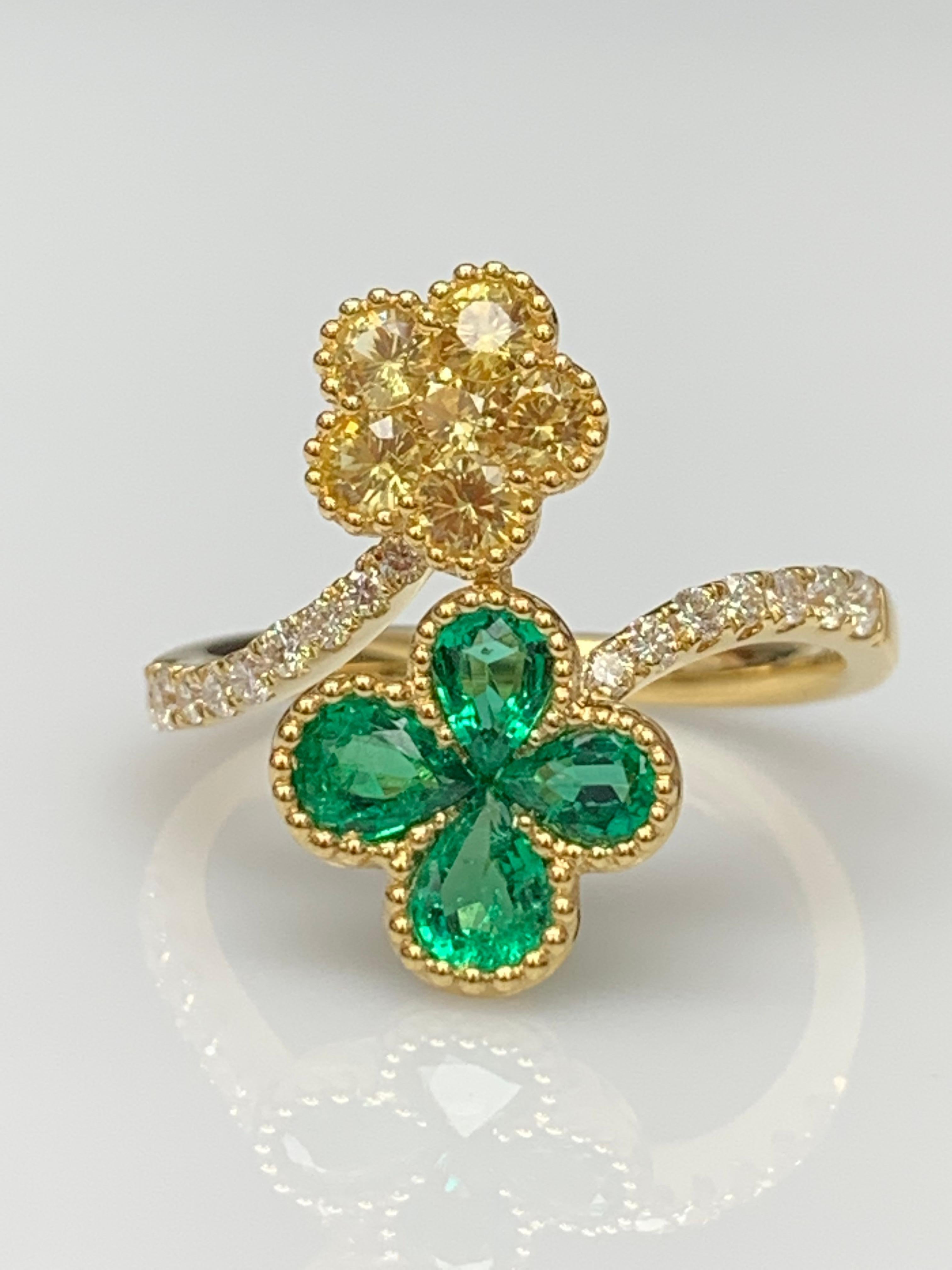 Smaragd und gelber Saphir Blume Diamant Ring in 18K Gelbgold im Angebot 5