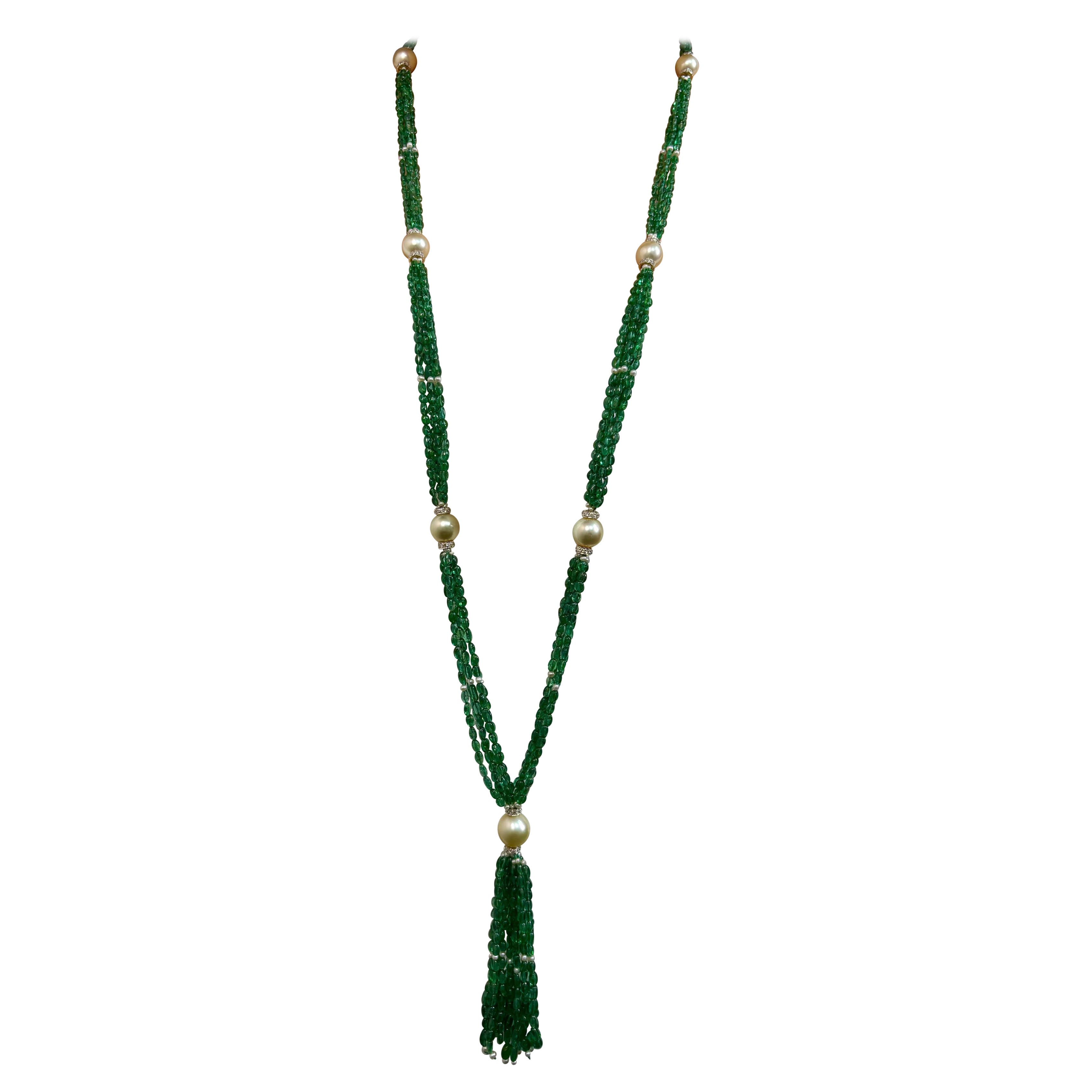 Collier Cts 241 perles d'émeraudes des mers du Sud et rondelle de diamants en vente
