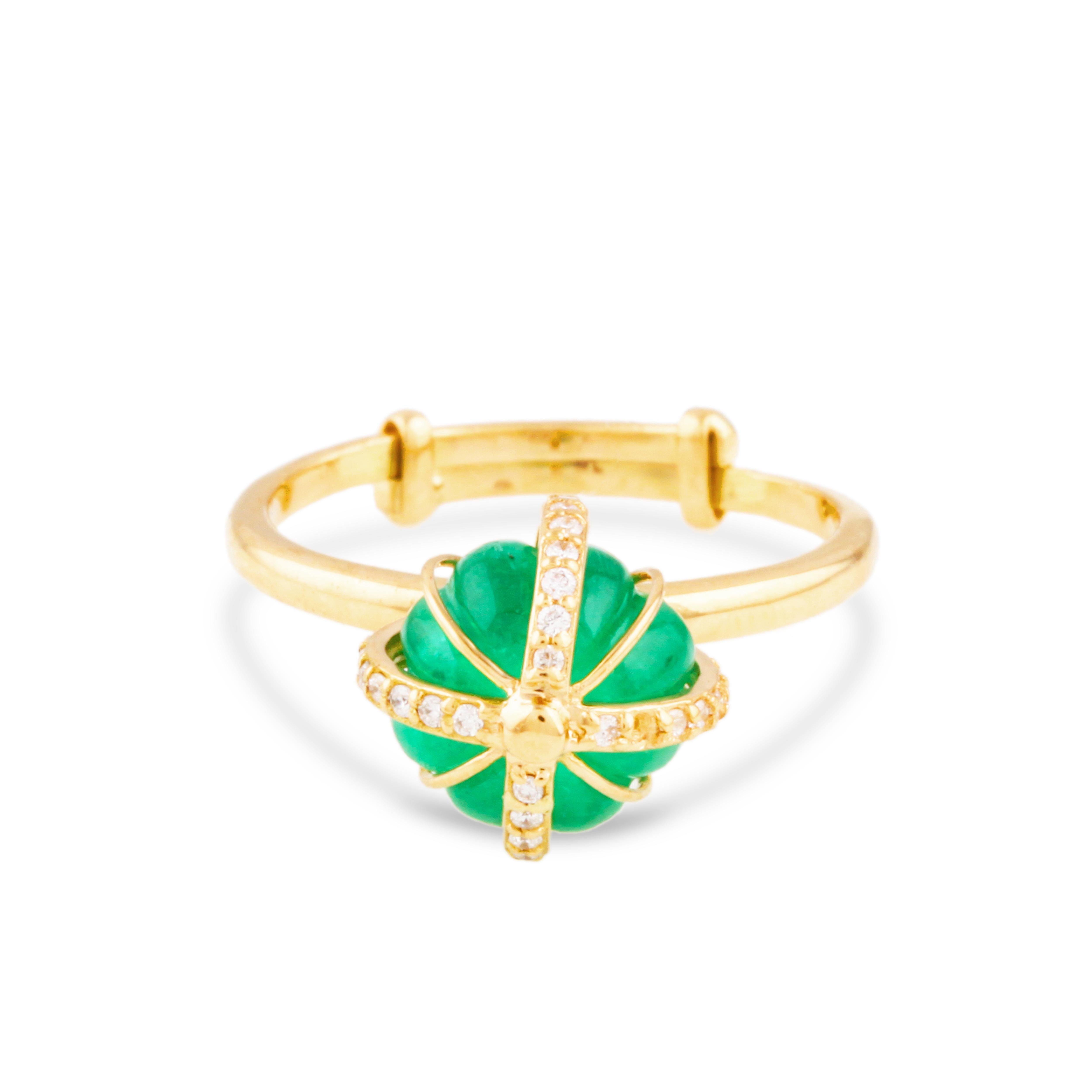 Smaragd Perlen & Diamant Ring in 18K Gelbgold (Zeitgenössisch) im Angebot