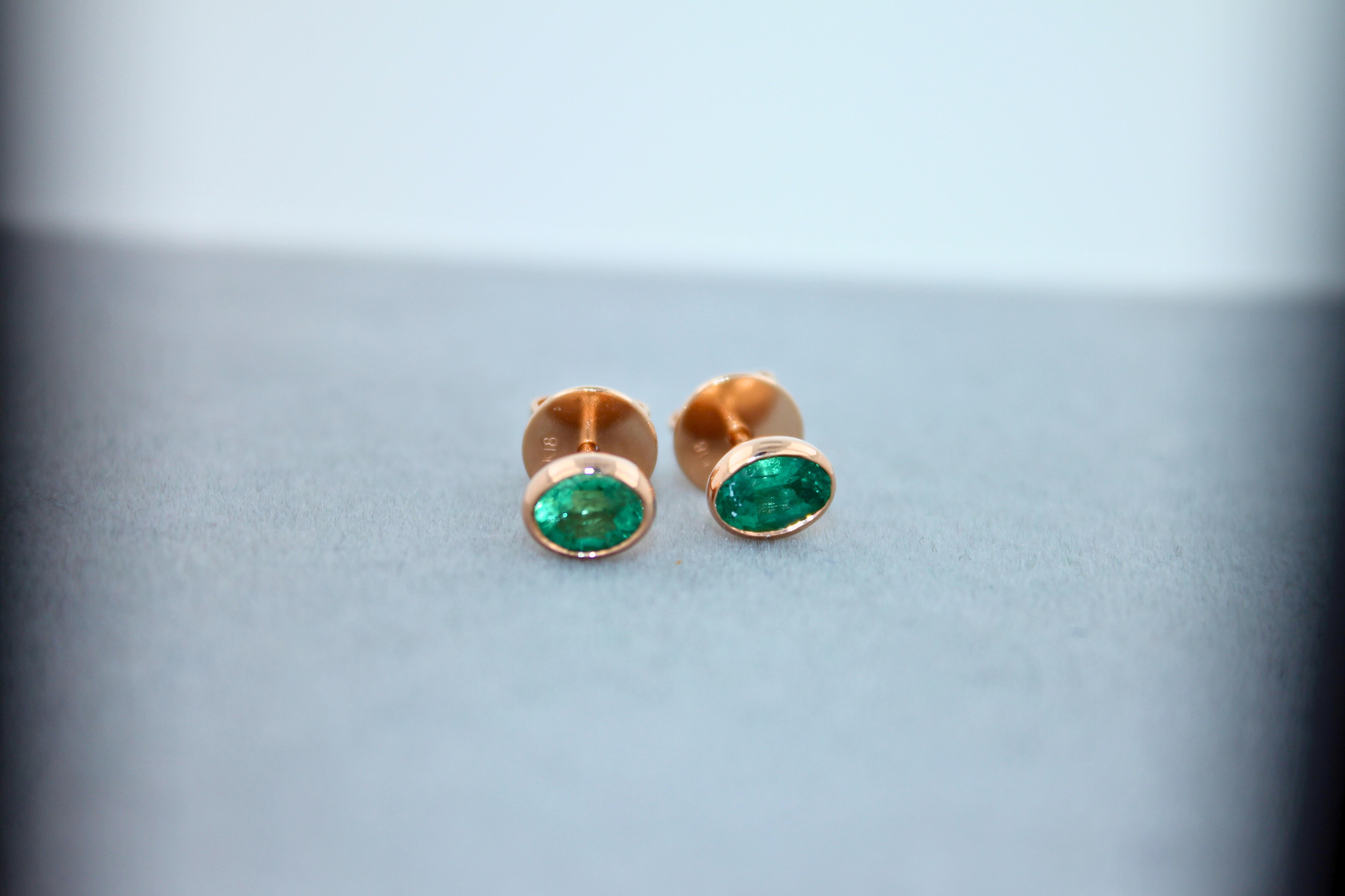 Emerald Bezel Earrings In New Condition For Sale In Fairfax, VA
