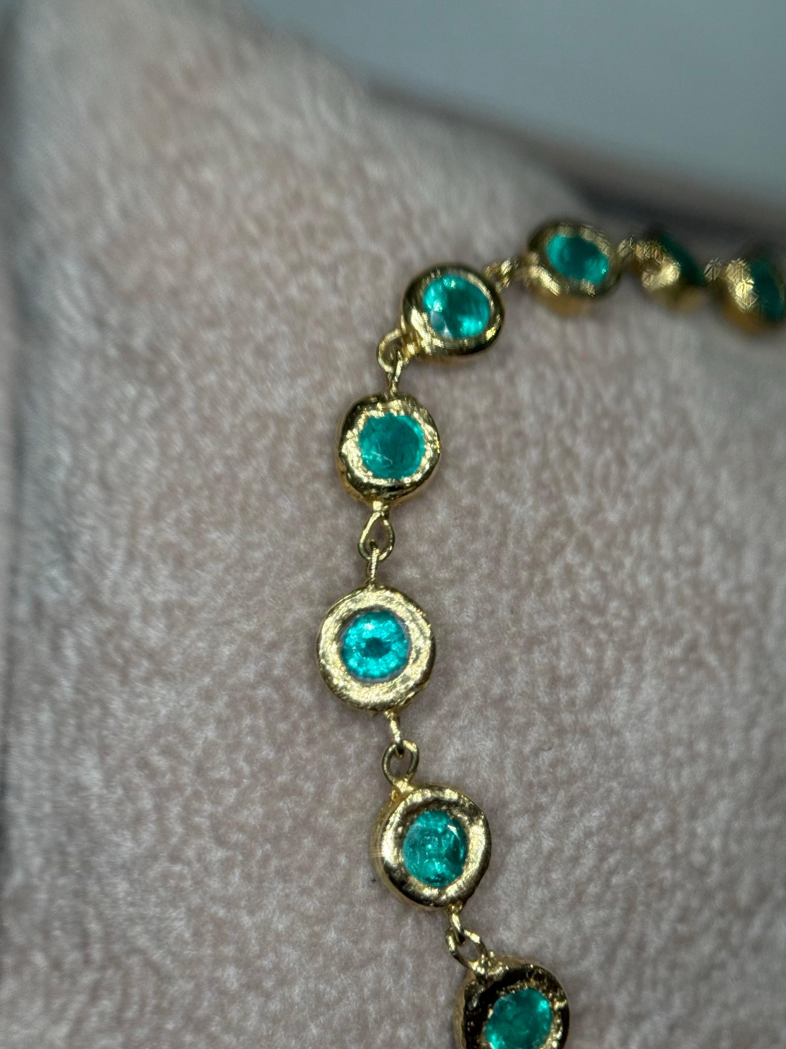 Bracciale tennis Leto Lama con castone di smeraldo e ciottoli in oro 18 carati in vendita 7