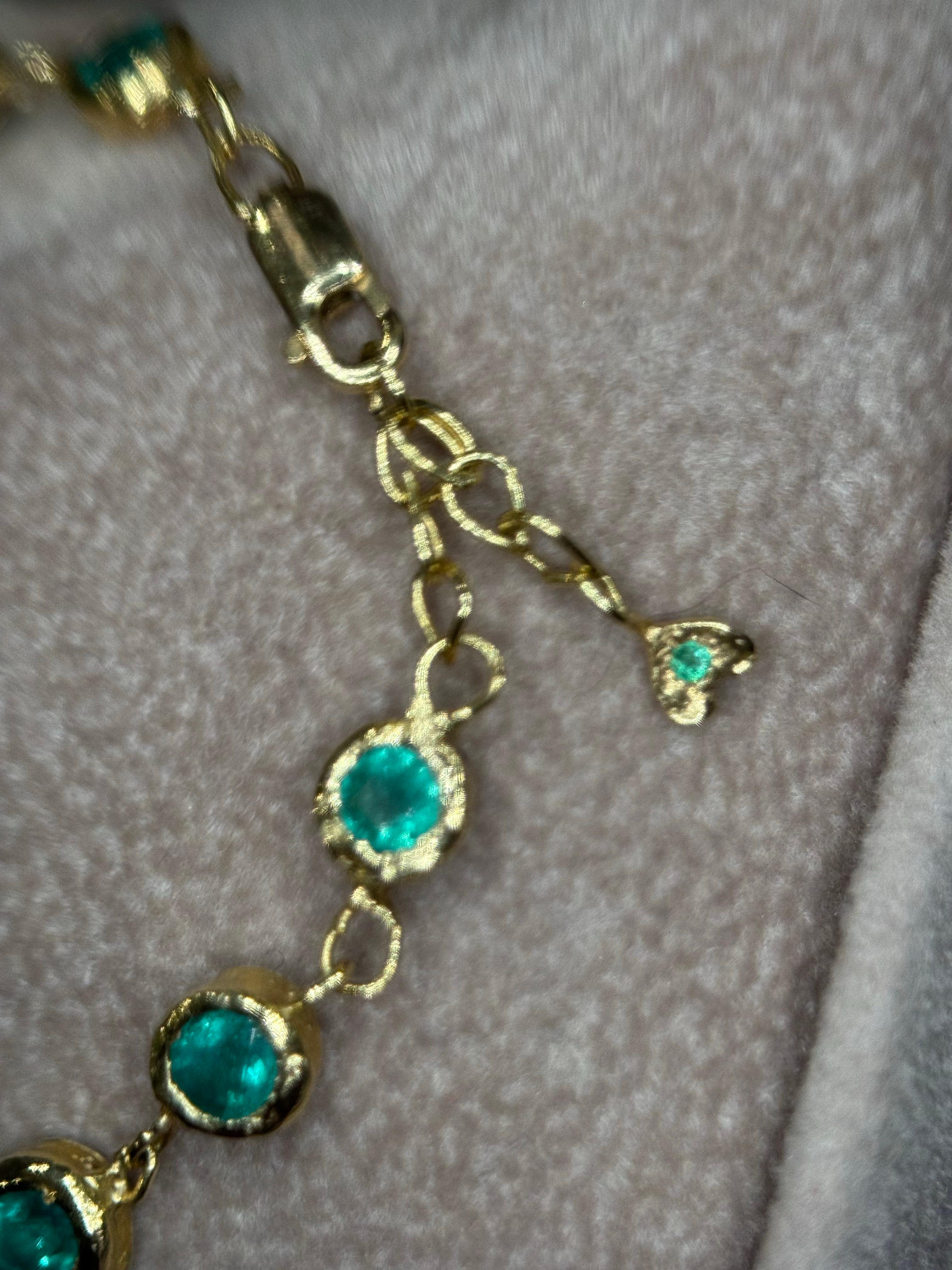 Bracciale tennis Leto Lama con castone di smeraldo e ciottoli in oro 18 carati in vendita 8