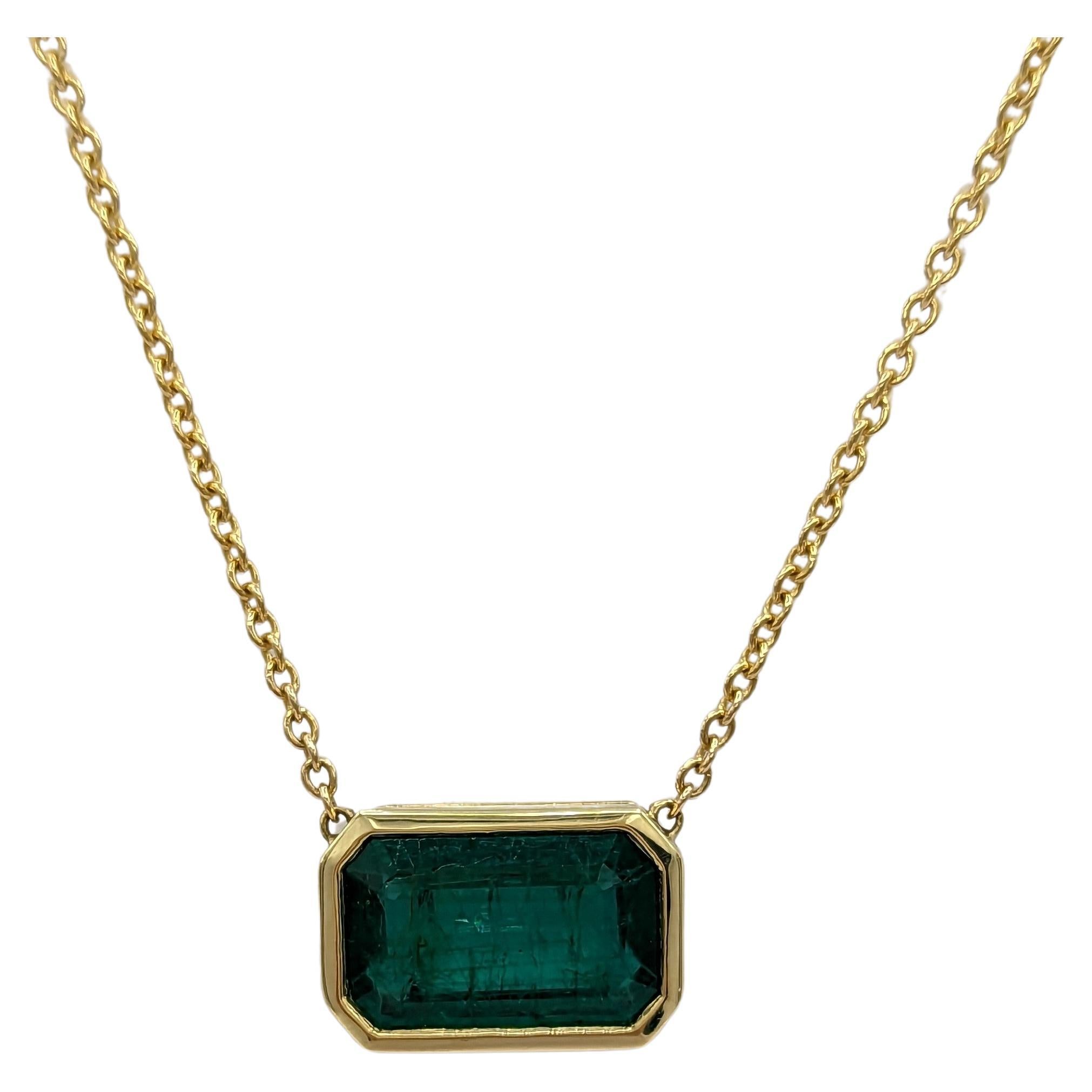 Emerald Cushion Bezel Pendant Necklace in 18K Yellow Gold For Sale at