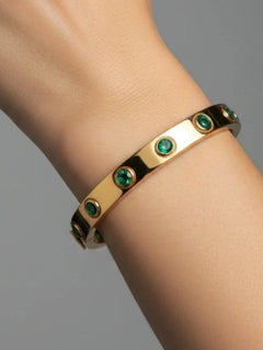 Esmeralda engastada en bisel Pulsera de oro amarillo de 14K (a medida)