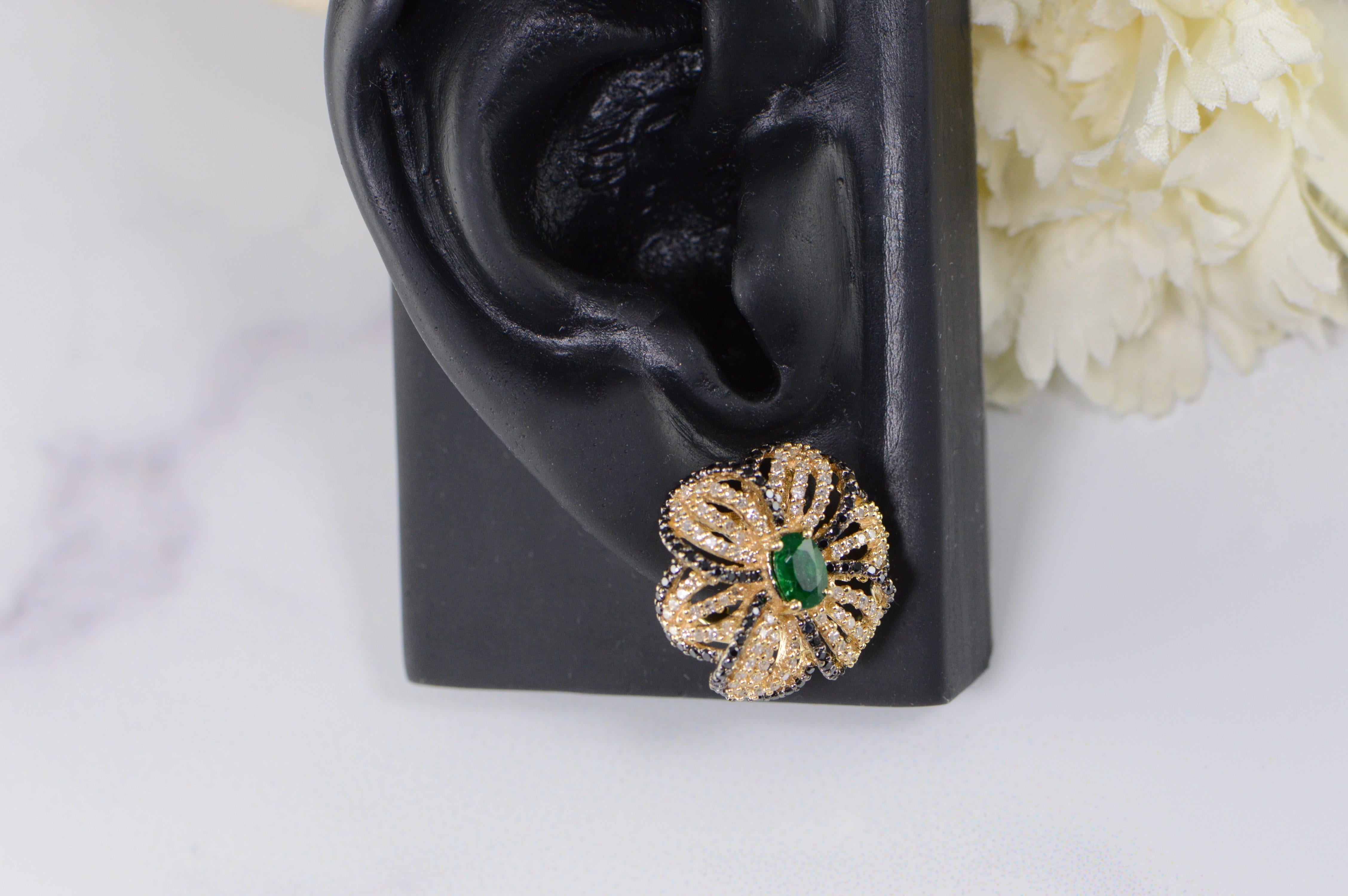 Emerald Black and White Diamond Gold Flower Earrings For Sale 4