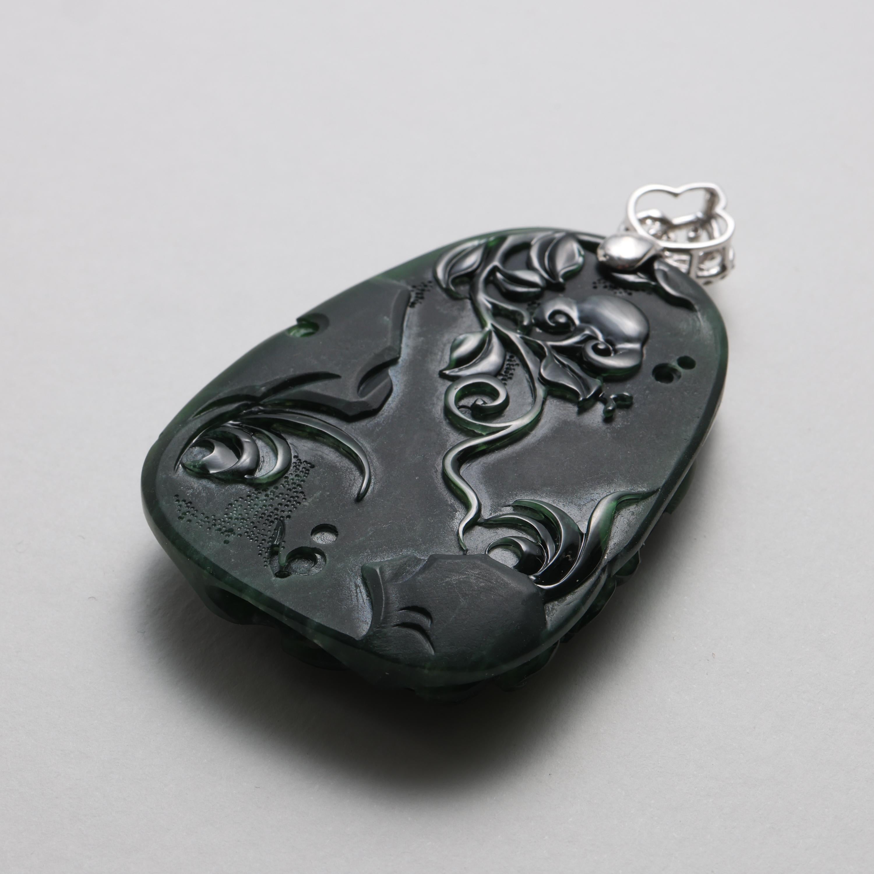 Emerald Black Jade Pendant Elaborately Three-Dimensional Carving, Certified  For Sale 10