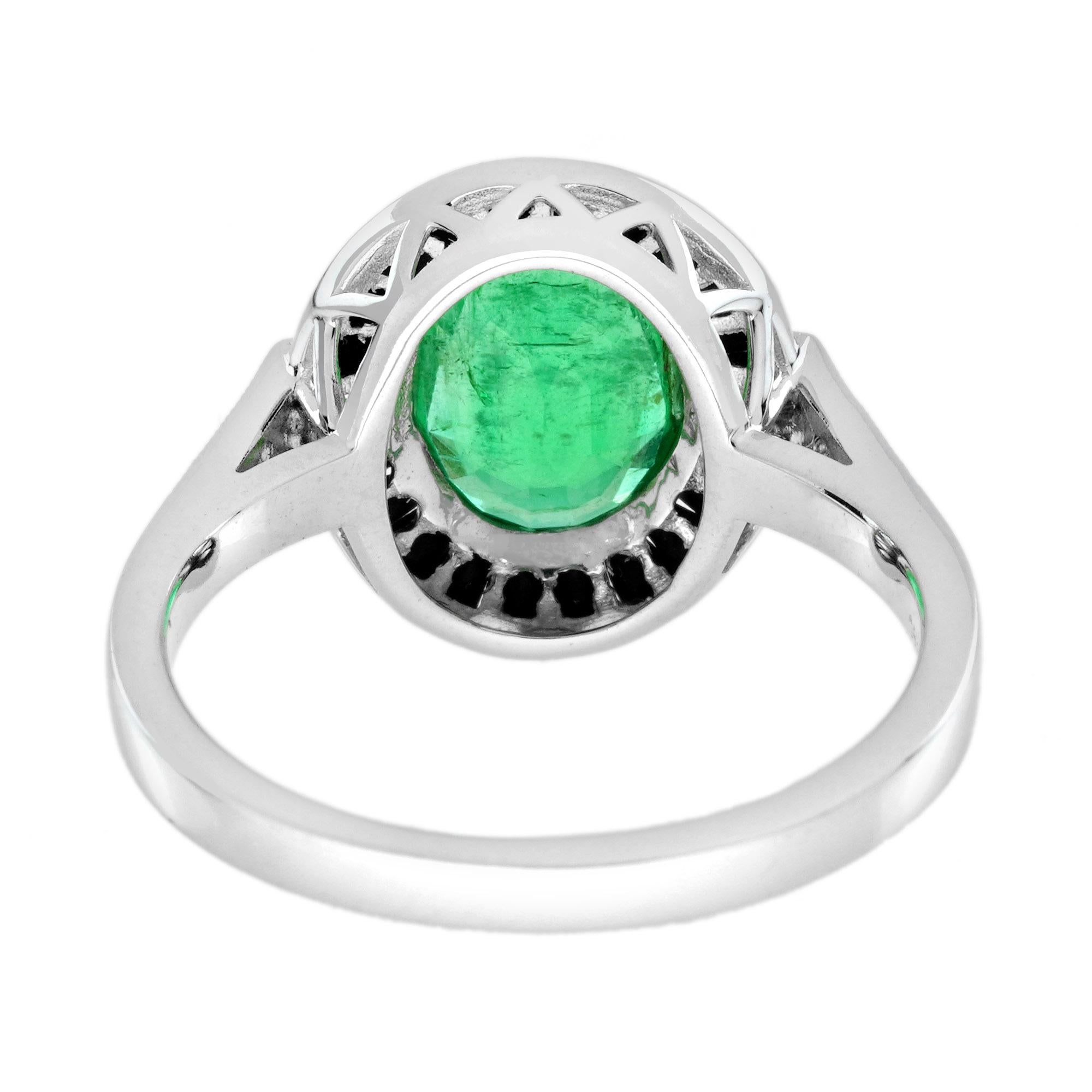 Anillo de oro blanco de 14 quilates con esmeralda y ónice negro y diamantes estilo art déco Corte oval en venta