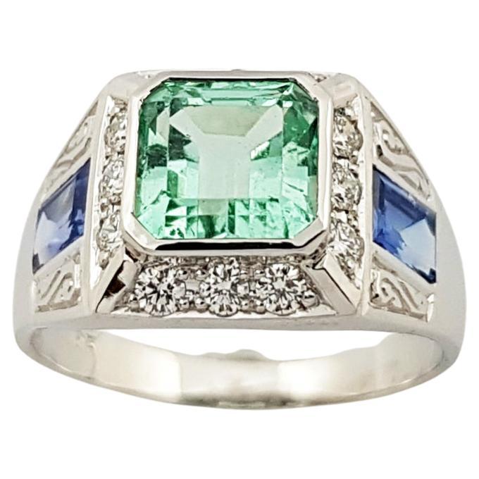 Emerald, Blue Sapphire and Diamond Ring Set in 18 Karat White Gold Settings For Sale