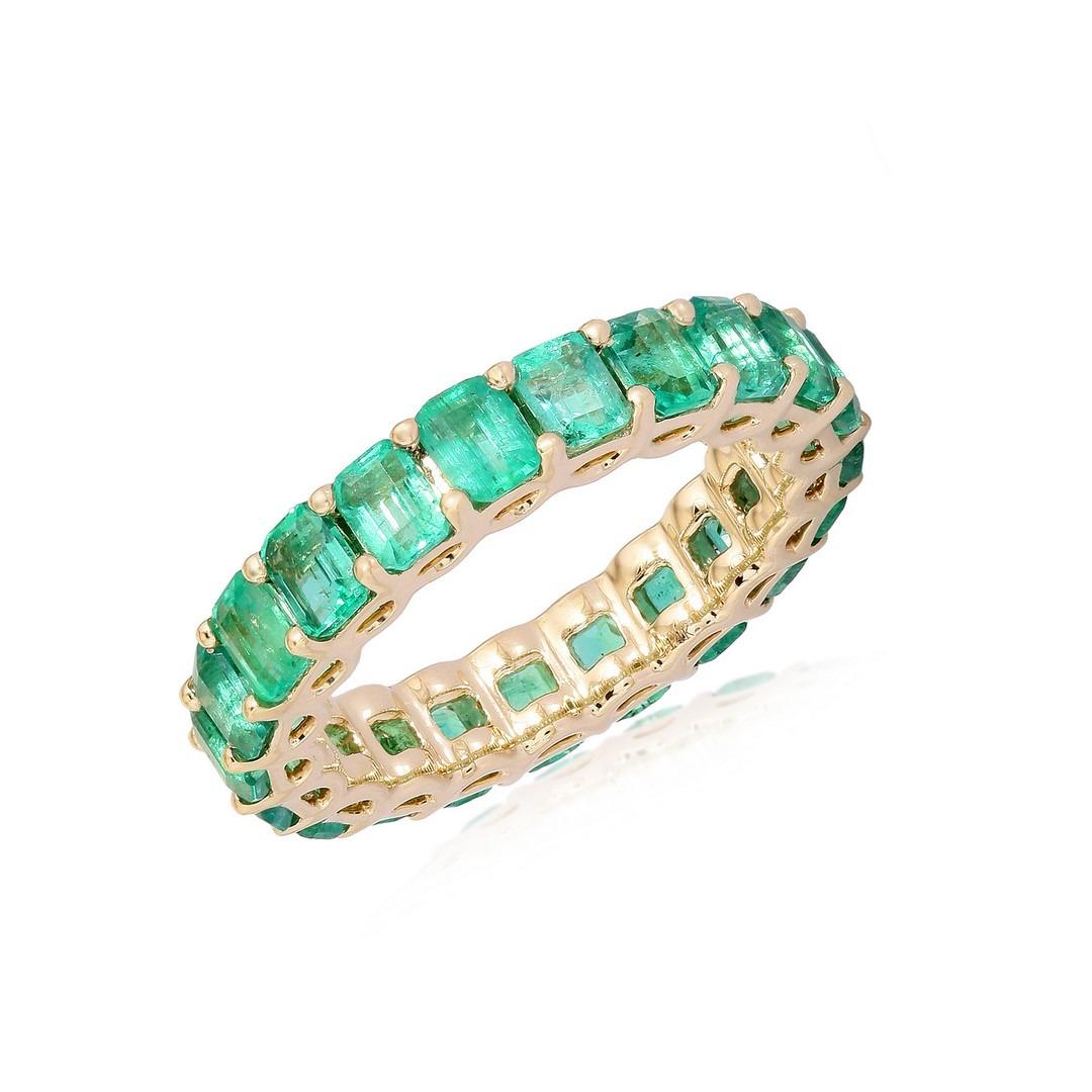 For Sale:  Emerald Blue Sapphire Diamond 14K Yellow Gold Eternity Ring 3