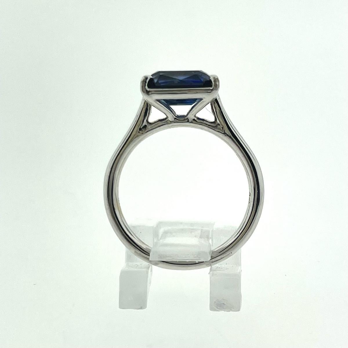 Women's Emerald Blue Sapphire Solitaire Ring For Sale