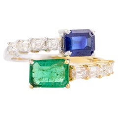 Toi et Moi By Pass-Ring mit Smaragd, blauem Saphir und Diamanten aus 14 Karat massivem Gold