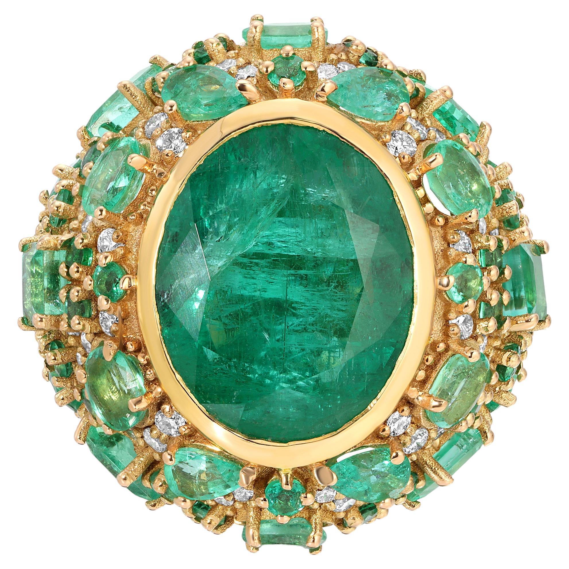 Emerald Bomba Diamond Cocktail Ring For Sale