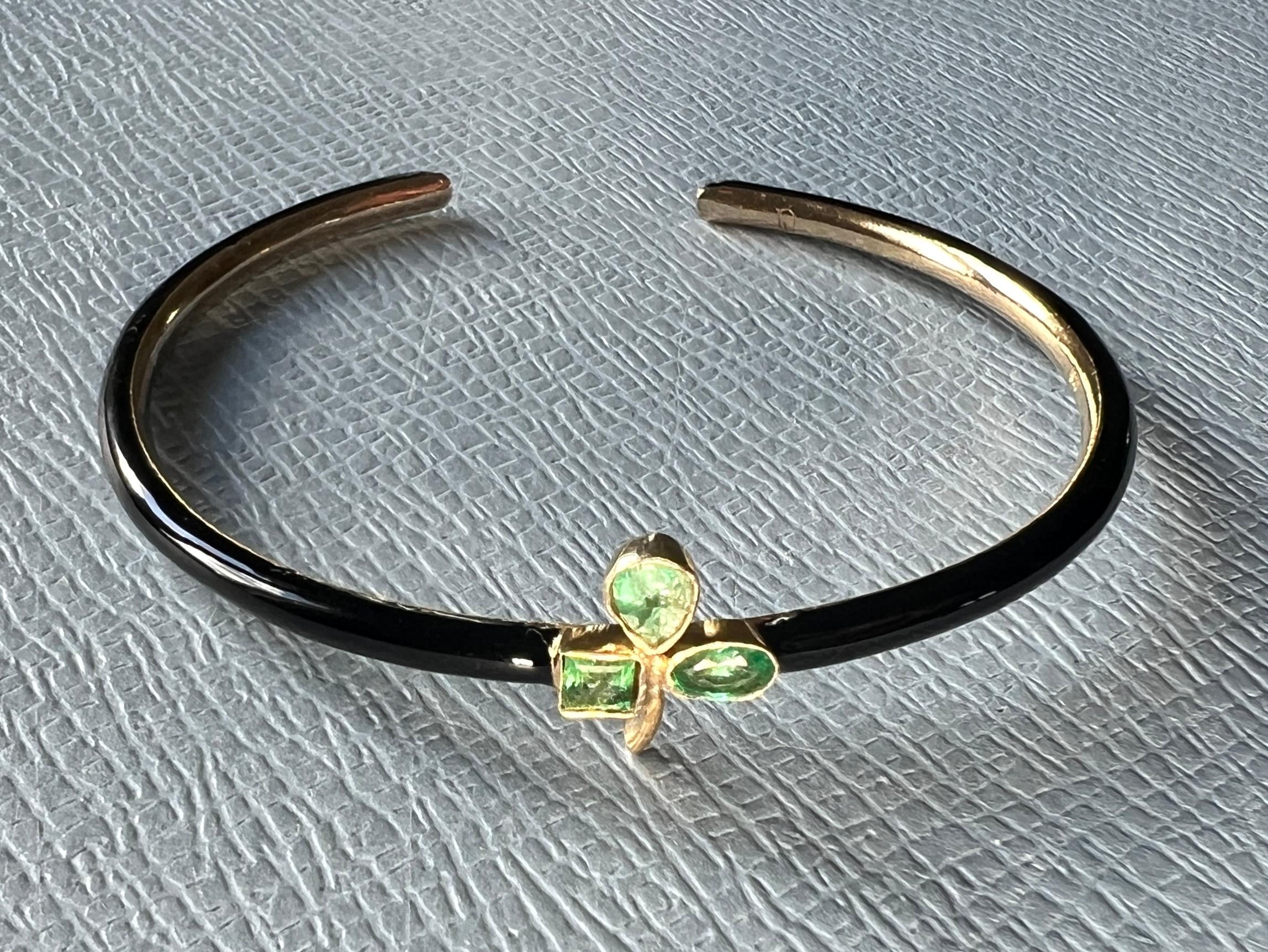 Pulsera Esmeralda Trébol Esmalte Negro Corte oval en venta