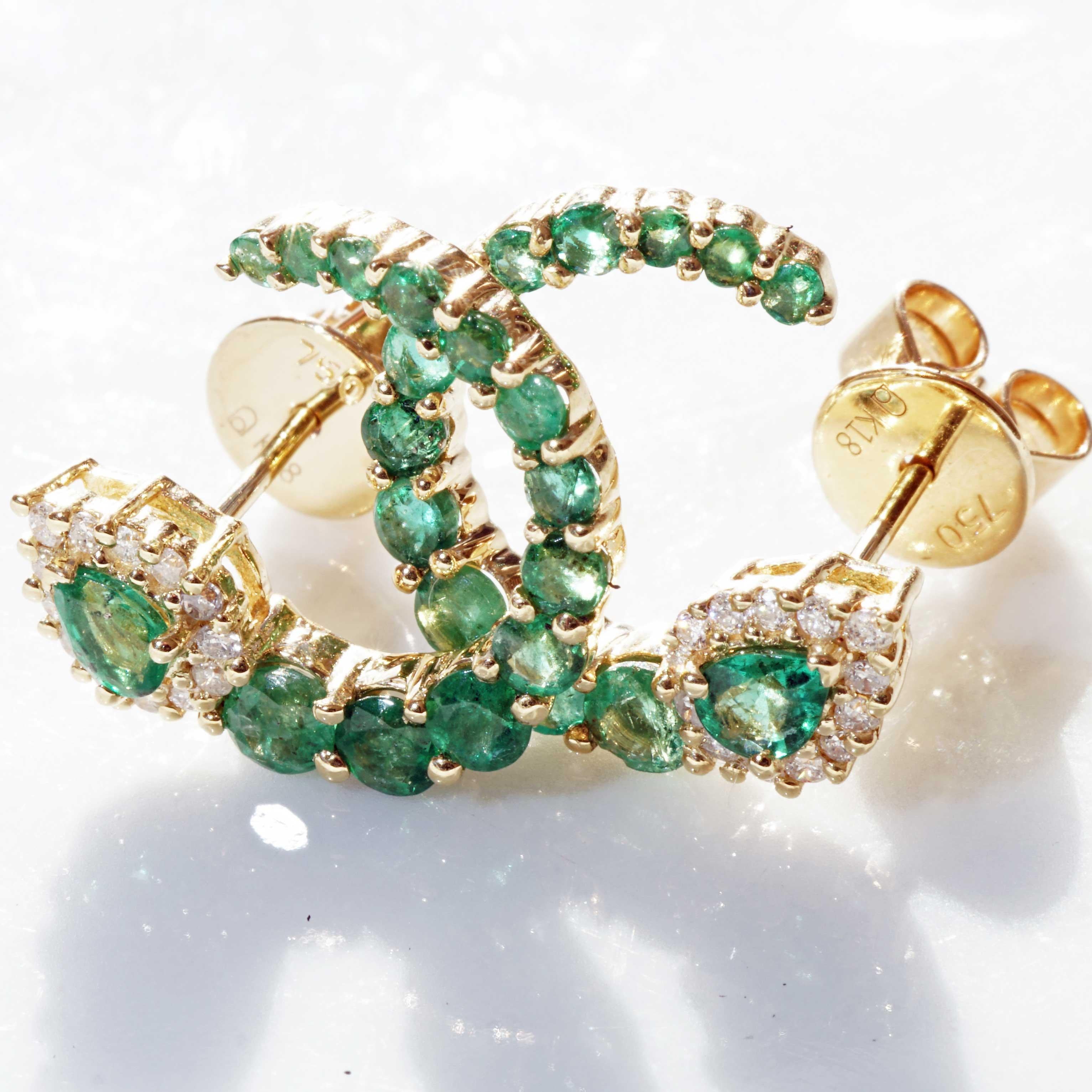 Emerald Brilliant Stud Earrings Three Quarter Circle 1.20 ct 0.16 ct 16 x 15 mm In New Condition In Viena, Viena