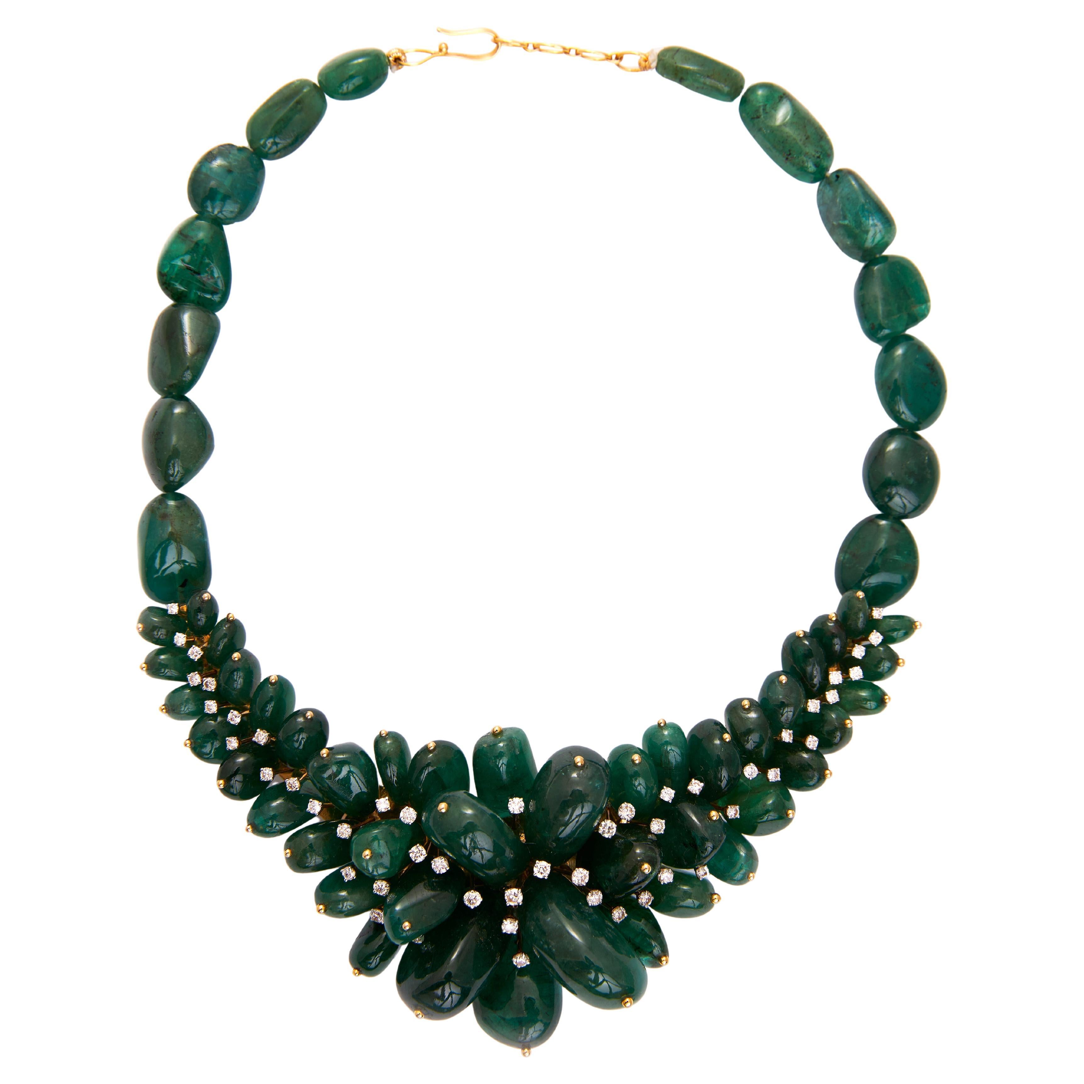 Emerald Burst Necklace in 18kt Gold & Diamonds